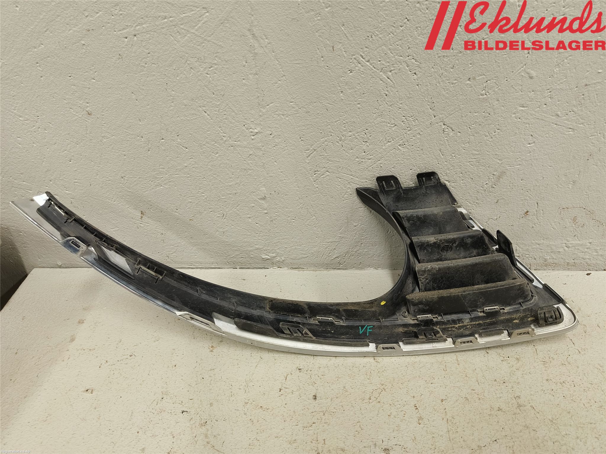 Saab 9-5     06-10 Grilldel Vänster