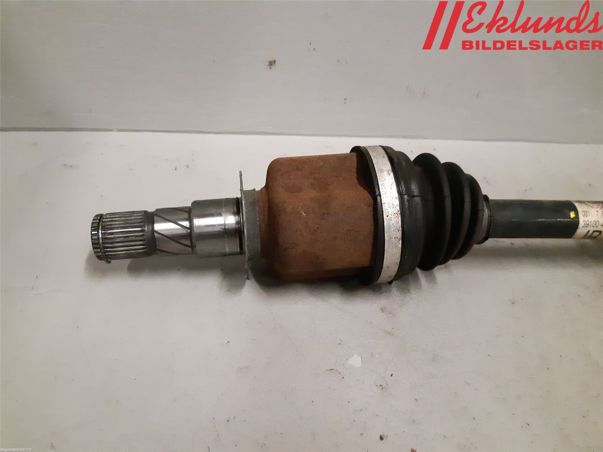 Nissan NAVARA, TREK-1 17-21 Drivaxel Fram Vänster