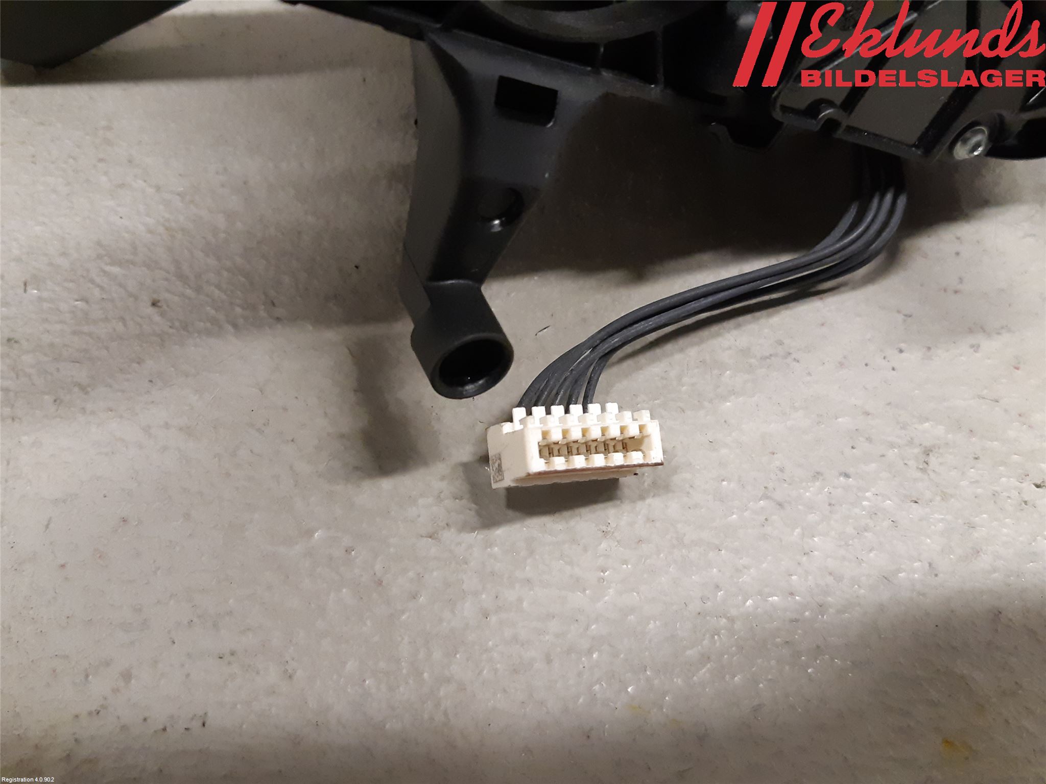 Volkswagen VW PASSAT 15-19 Spakcentral