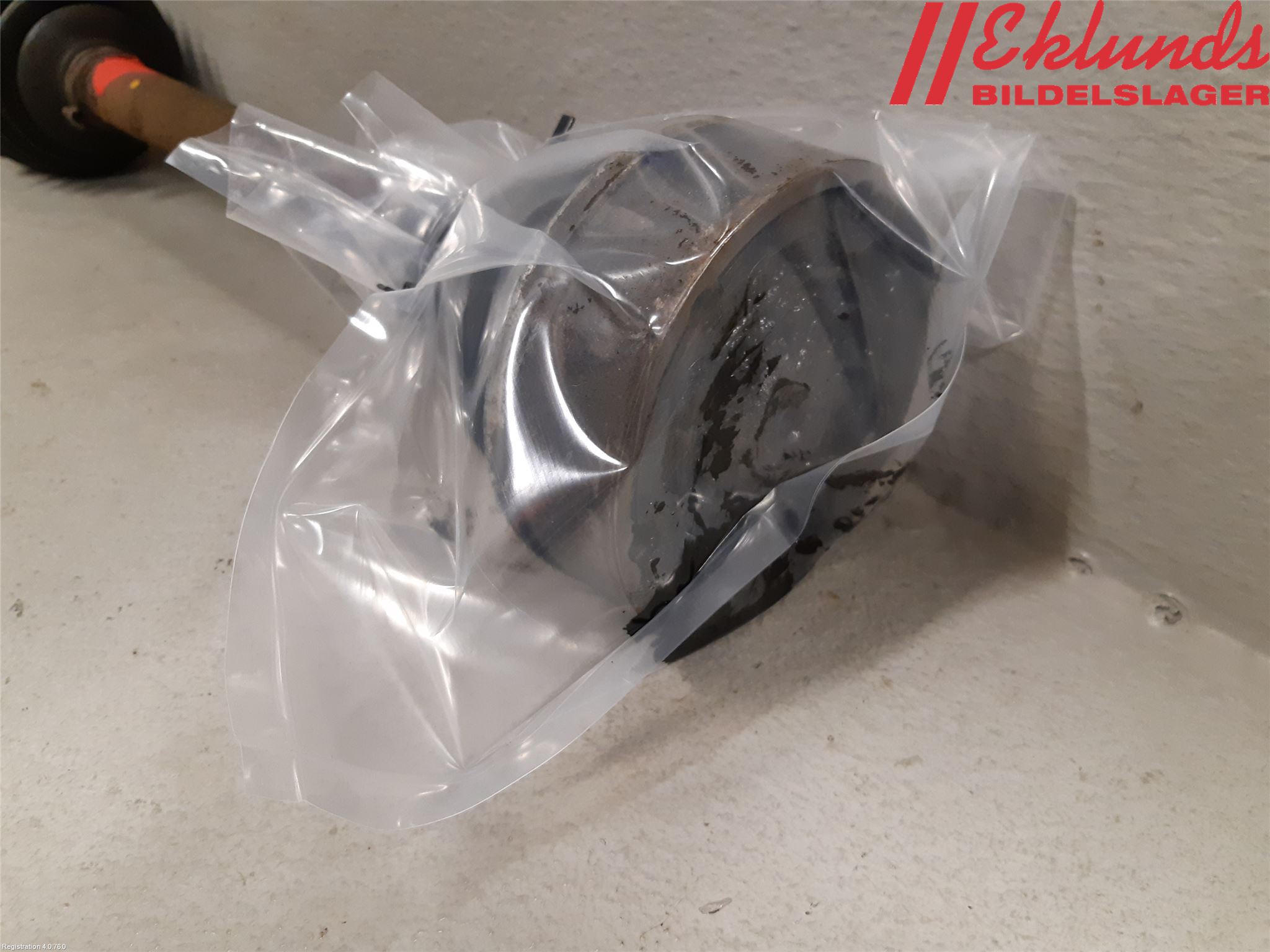 Volkswagen VW PASSAT 05-11 Drivaxel Fram Vänster