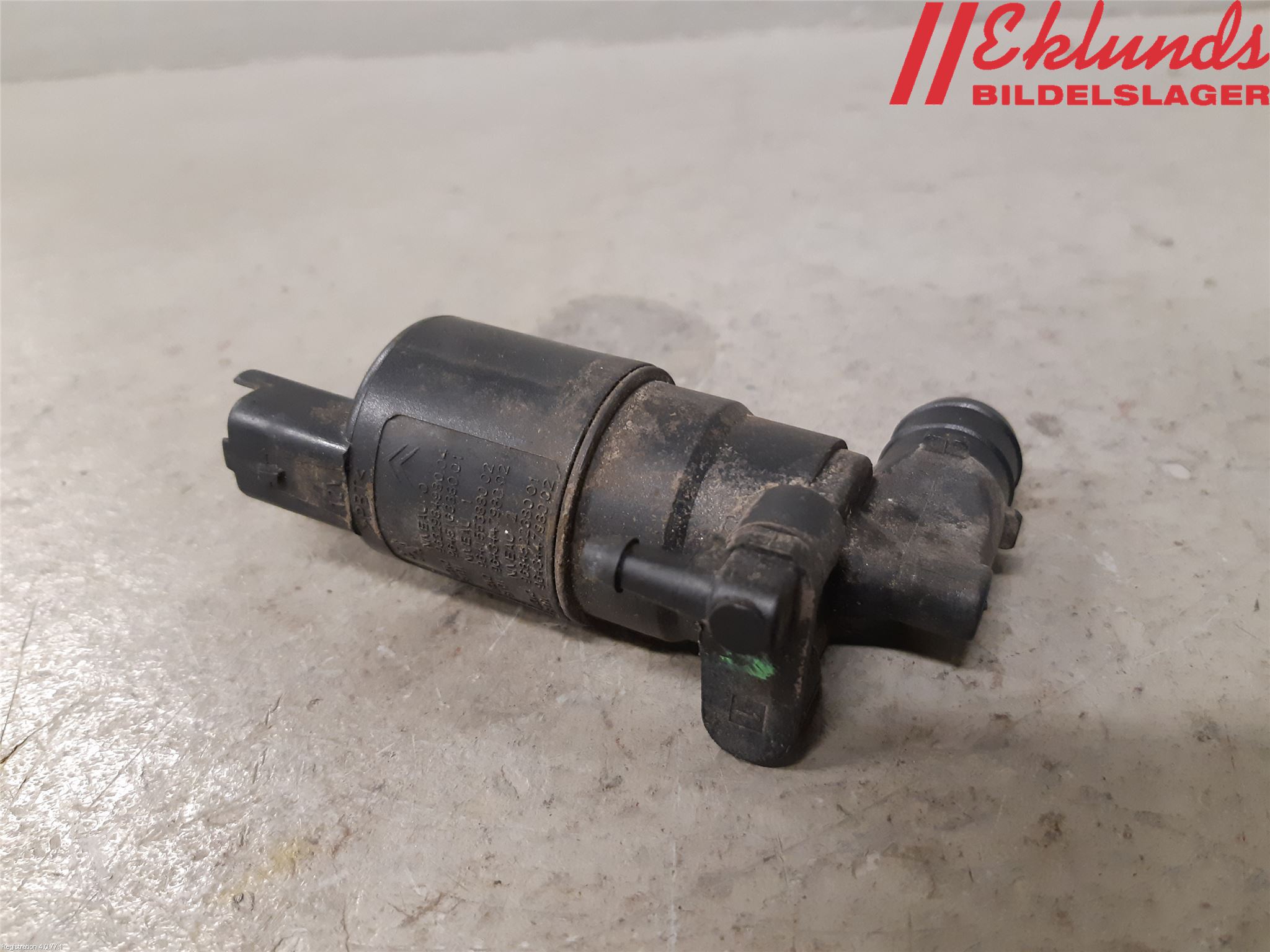 Toyota AYGO 06-14 Spolarpump Vindruta