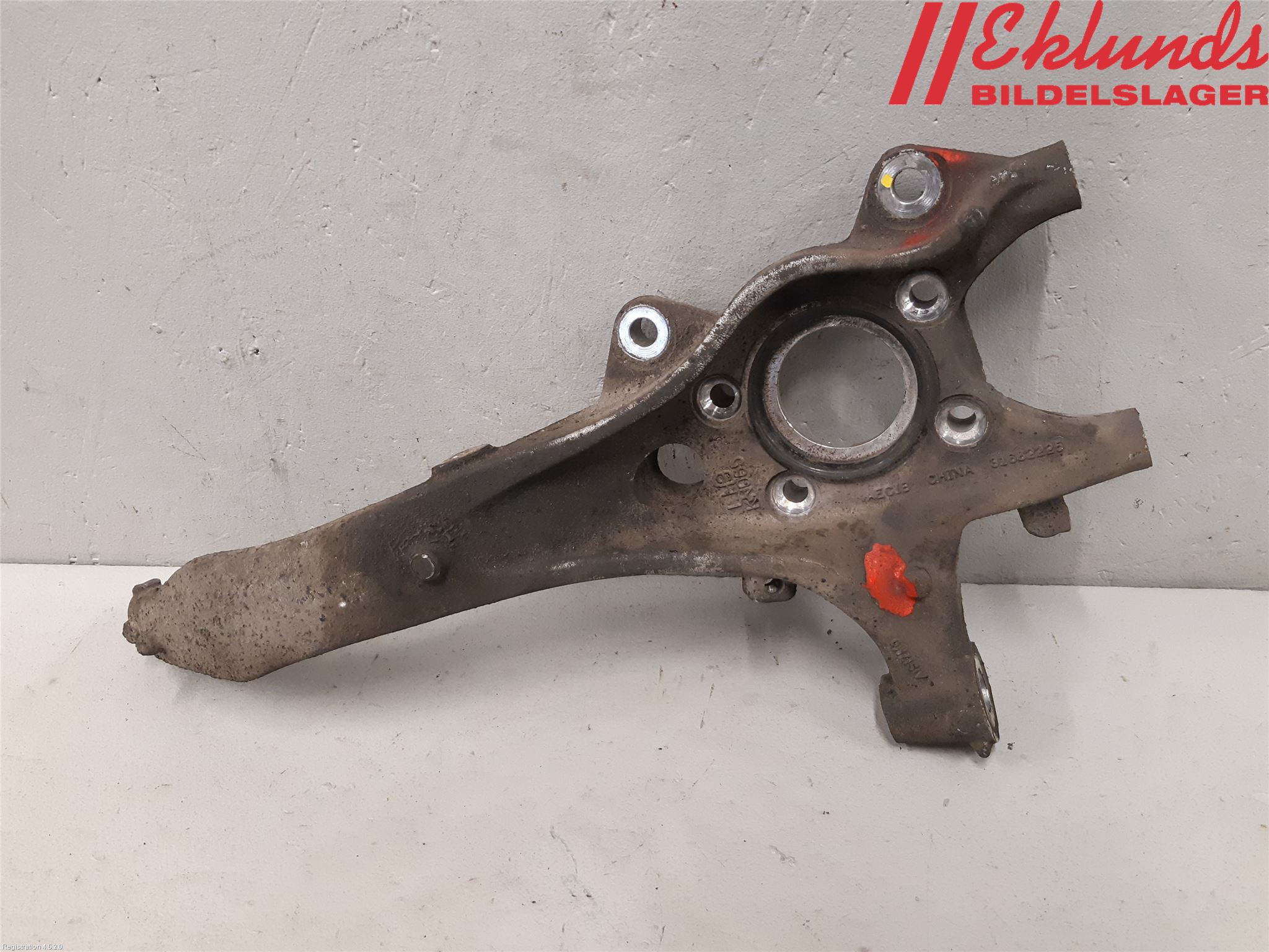 Volvo V90 17->> Styrspindel Lagerhus Vä