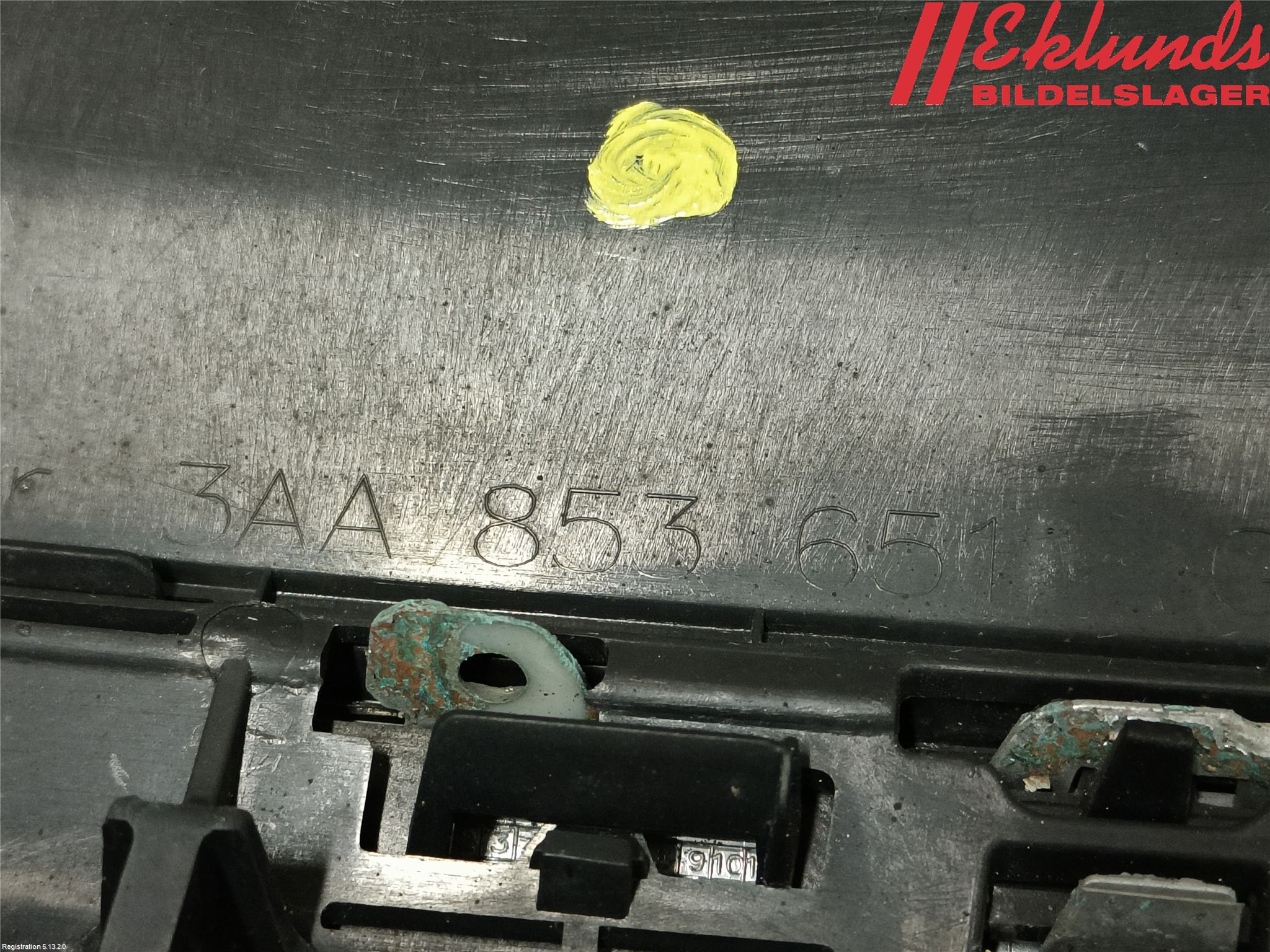 Volkswagen VW PASSAT 11-14 Grill Komp