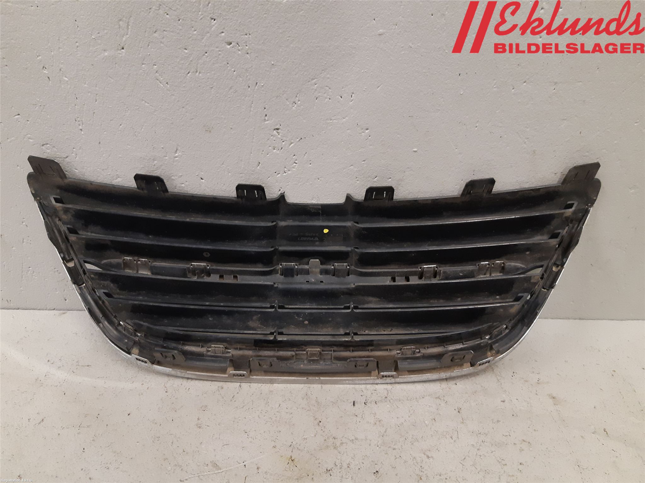 Saab 9-5     06-10 Grilldel Mitt