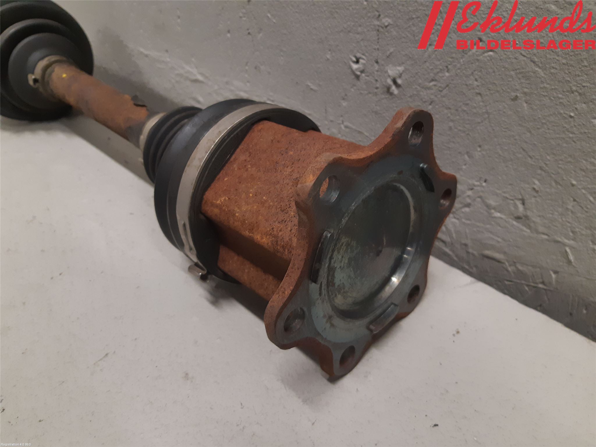 Skoda SUPERB 16-24 Drivaxel Fram Vänster