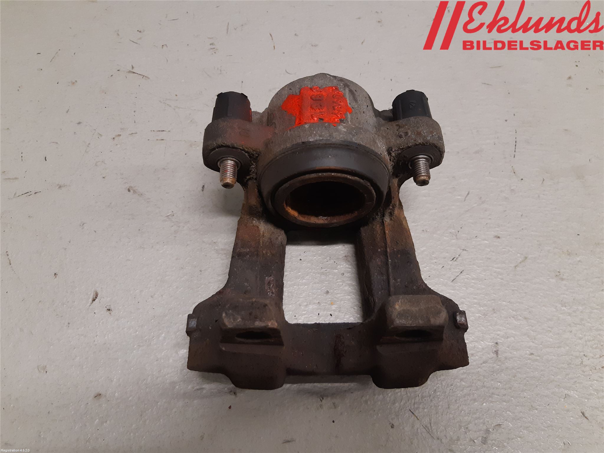 BMW 3 F30/F31/F80 12-19 Bromsok Fram Vänster