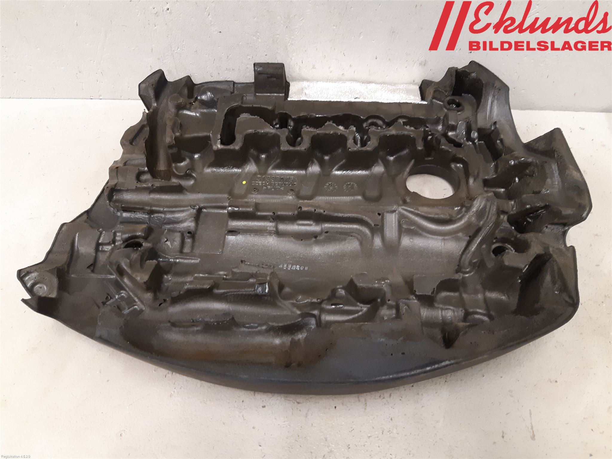 Volvo V90 17->> Motorkåpa