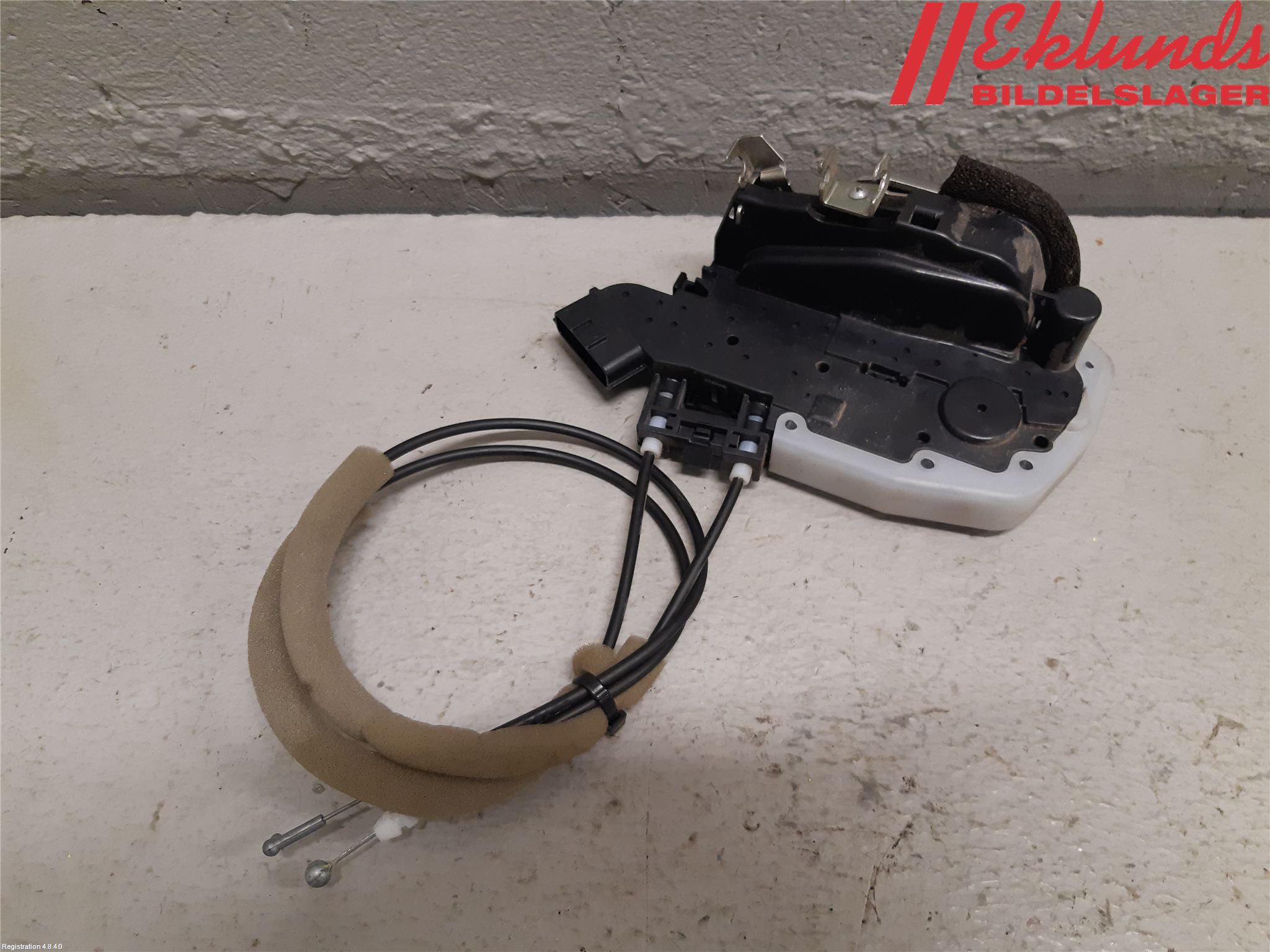 Nissan LEAF 11-17 Låskista-Dörrlås