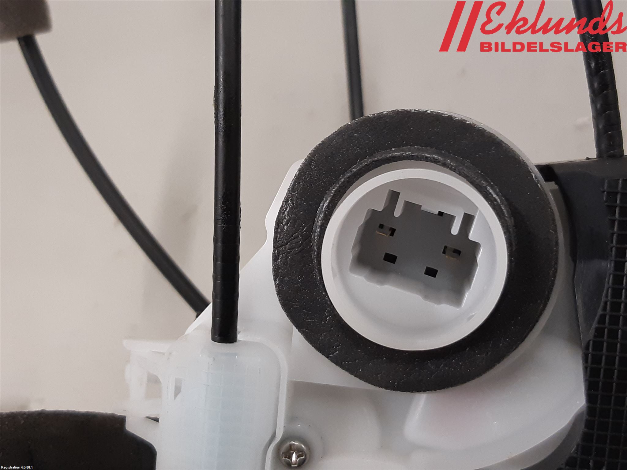 Toyota YARIS CROSS XP21 21- Låskista-Dörrlås