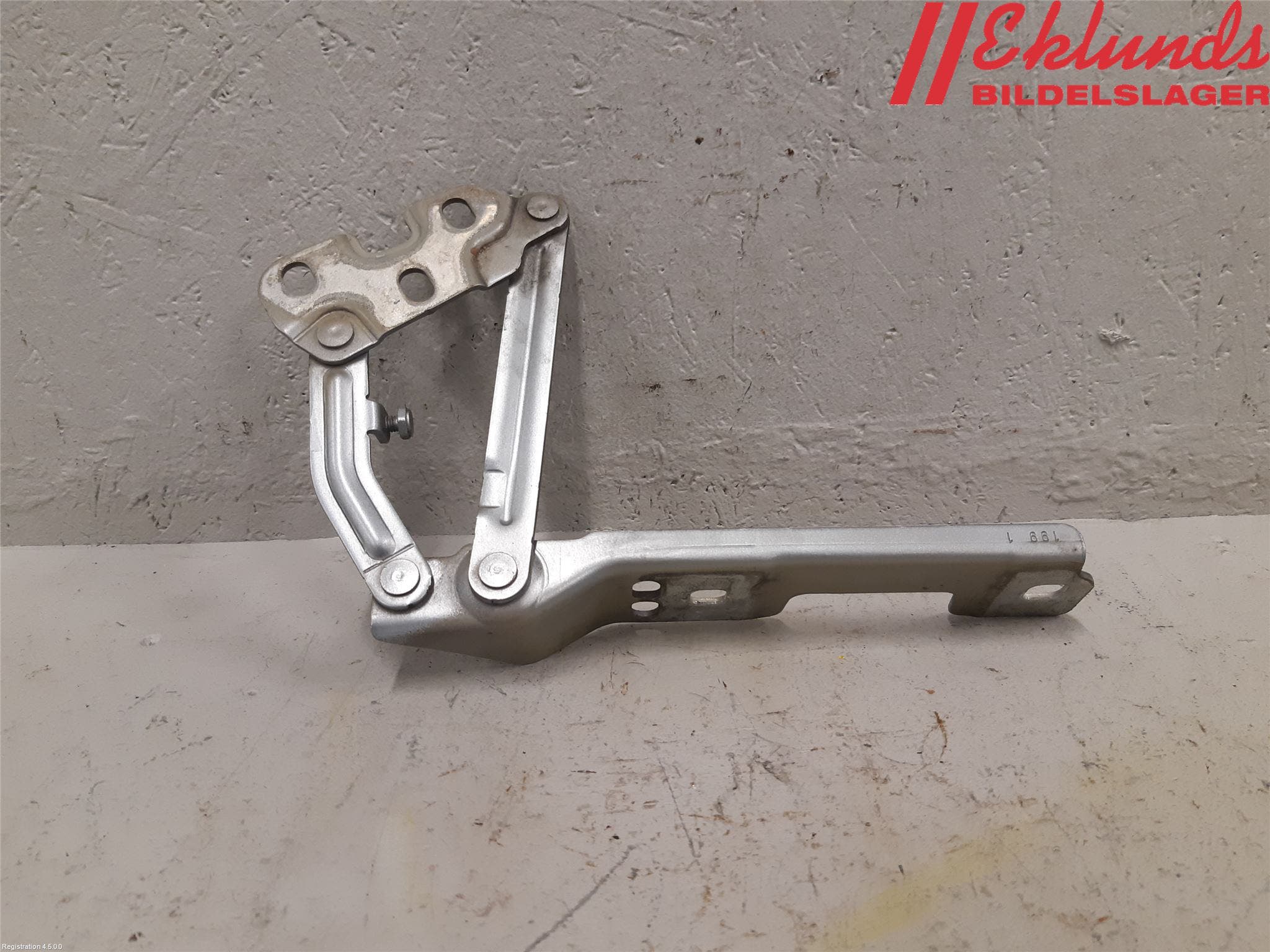 Opel ASTRA J 10-15 Huvgångjärn