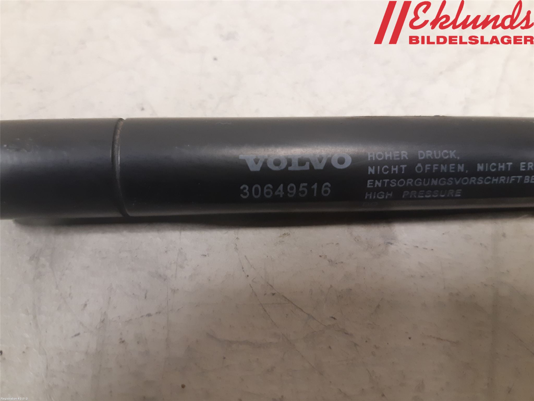Volvo V70 08-13 Gasfjäder Motorhuv