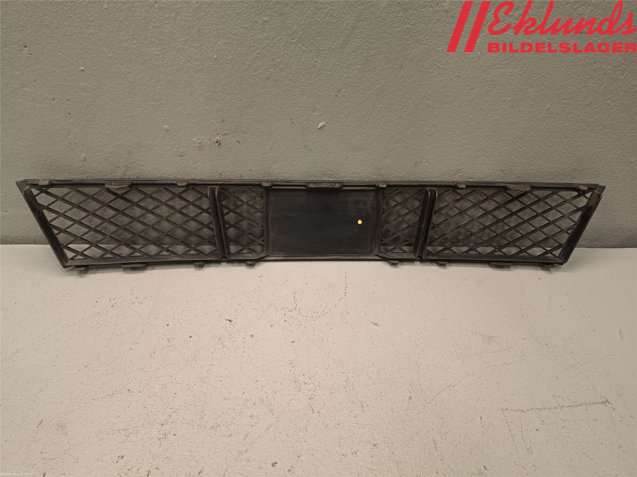 BMW 5 F10/F11/F18 09-17 Stöt Utfyllnad-List-Grill