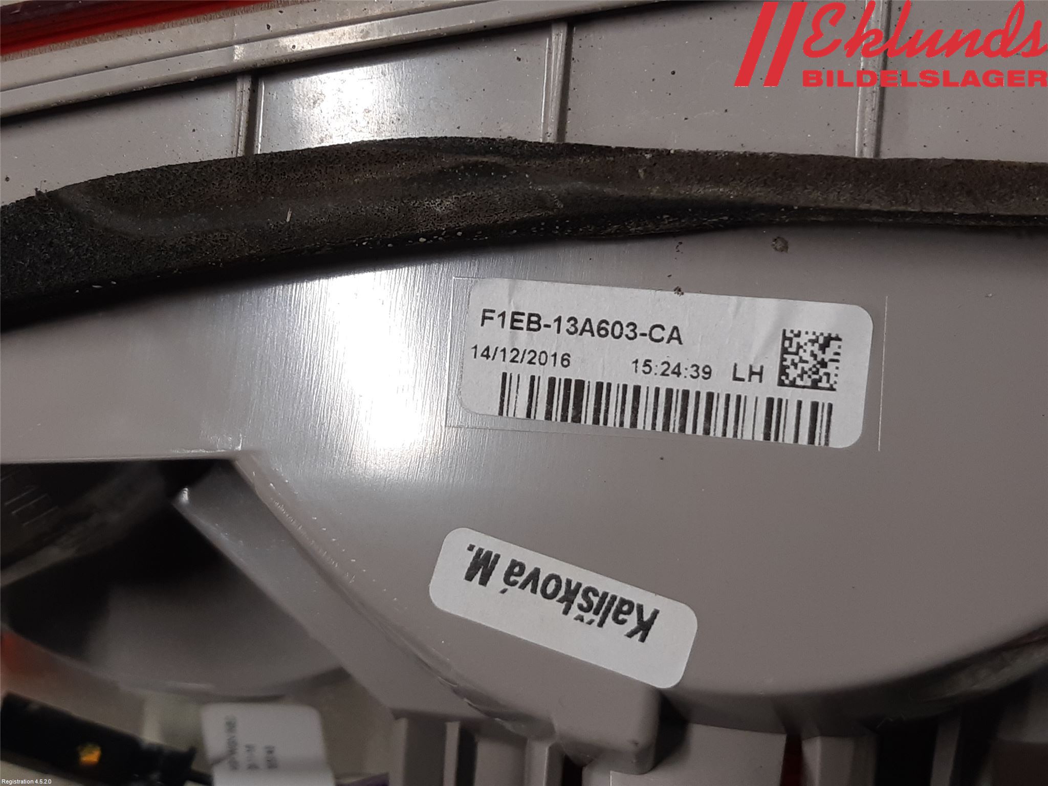 Ford FOCUS 15-18 Bakljus Lucka Vä