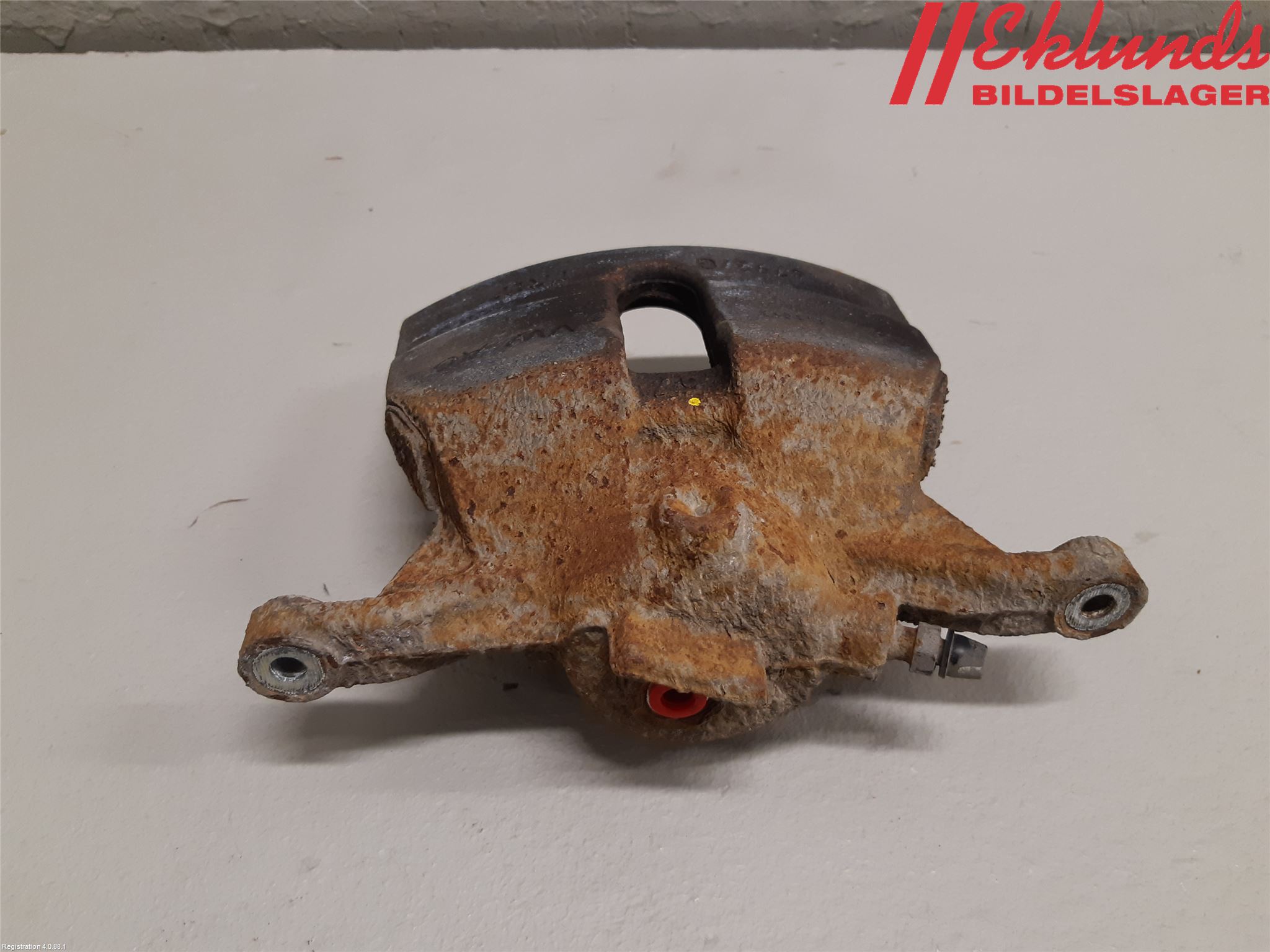 Skoda KAROQ 18- Bromsok Fram Höger