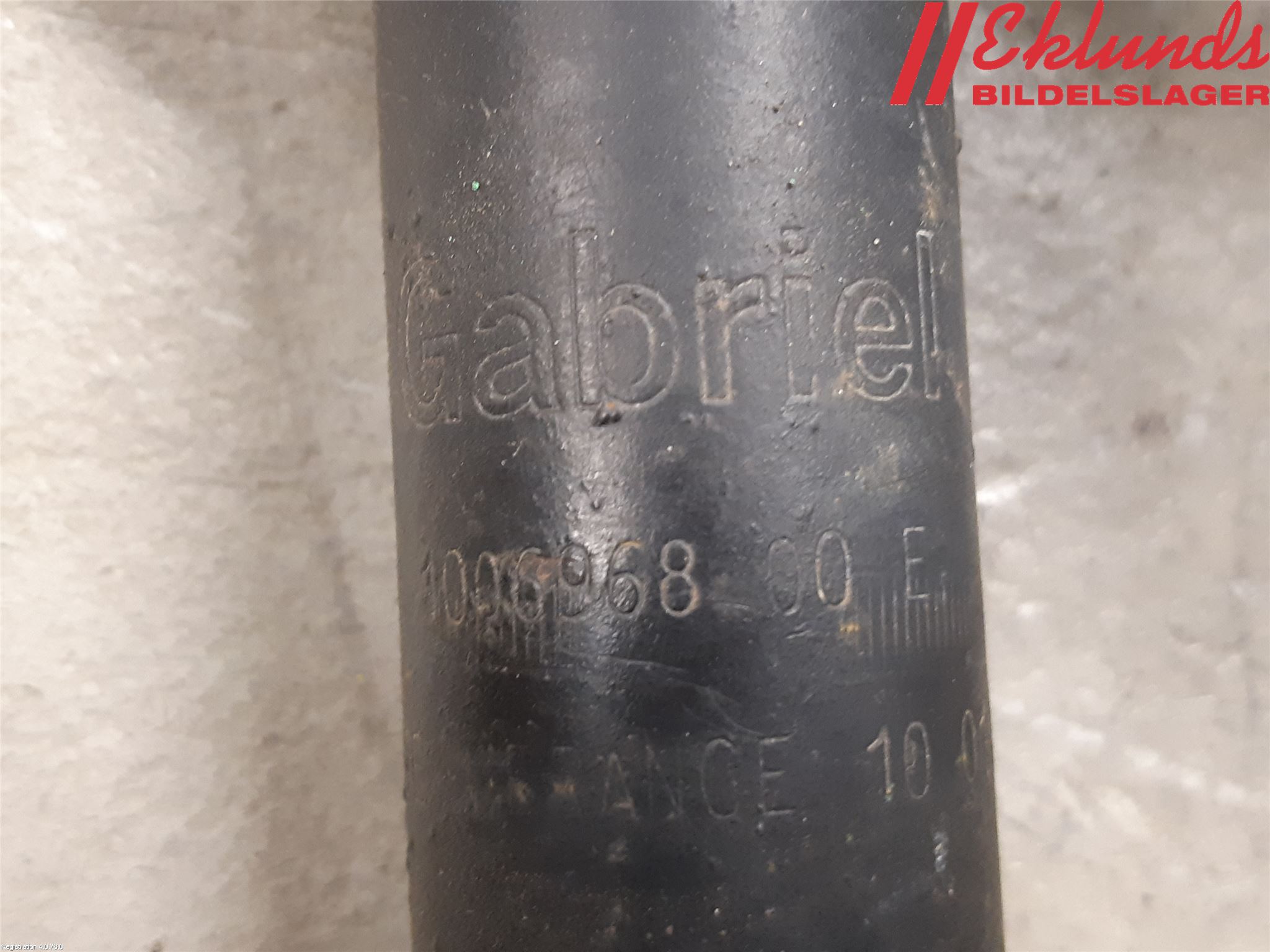 Mopedbil Microcar MICROCAR M. GO Fjäderben Fram Höger