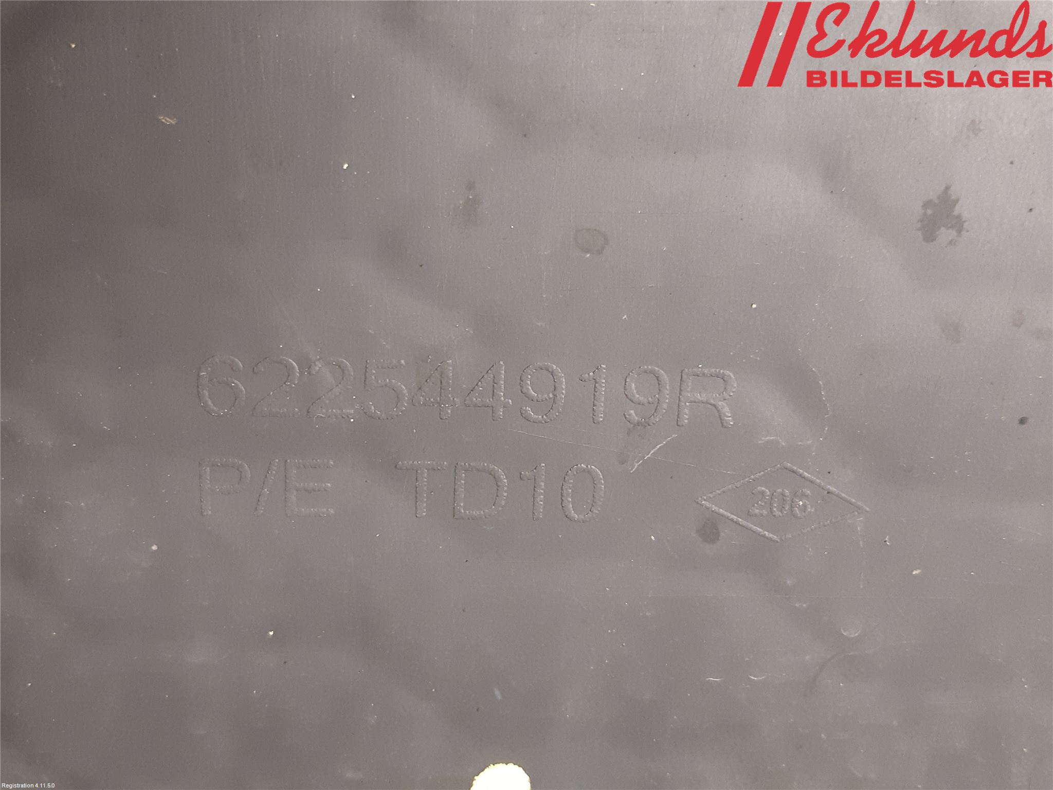 Renault TRAFIC/E-TECH 15- Stöt Utfyllnad-List-Grill