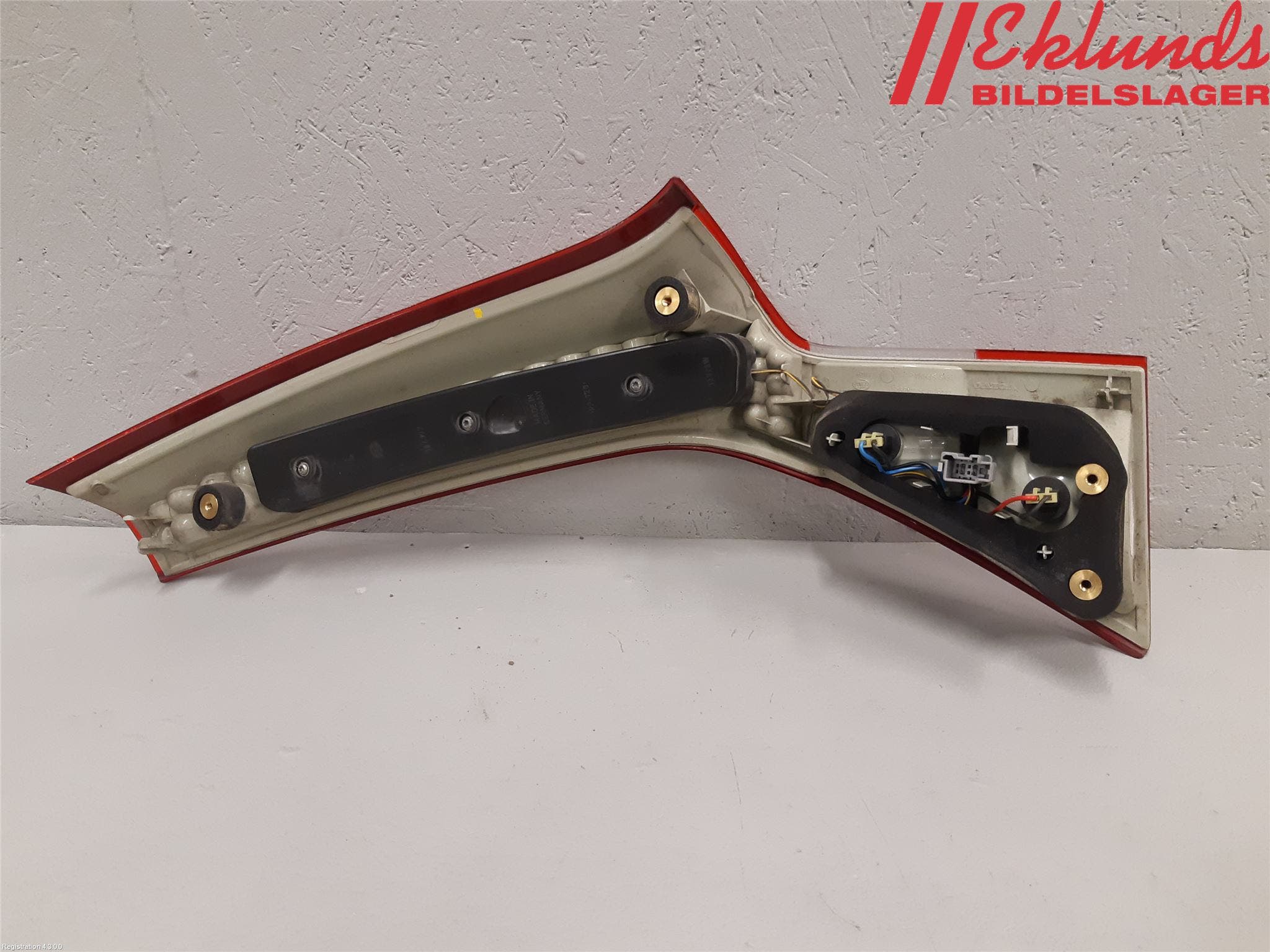 Volvo V70 08-13 Bakljus Lucka Vä