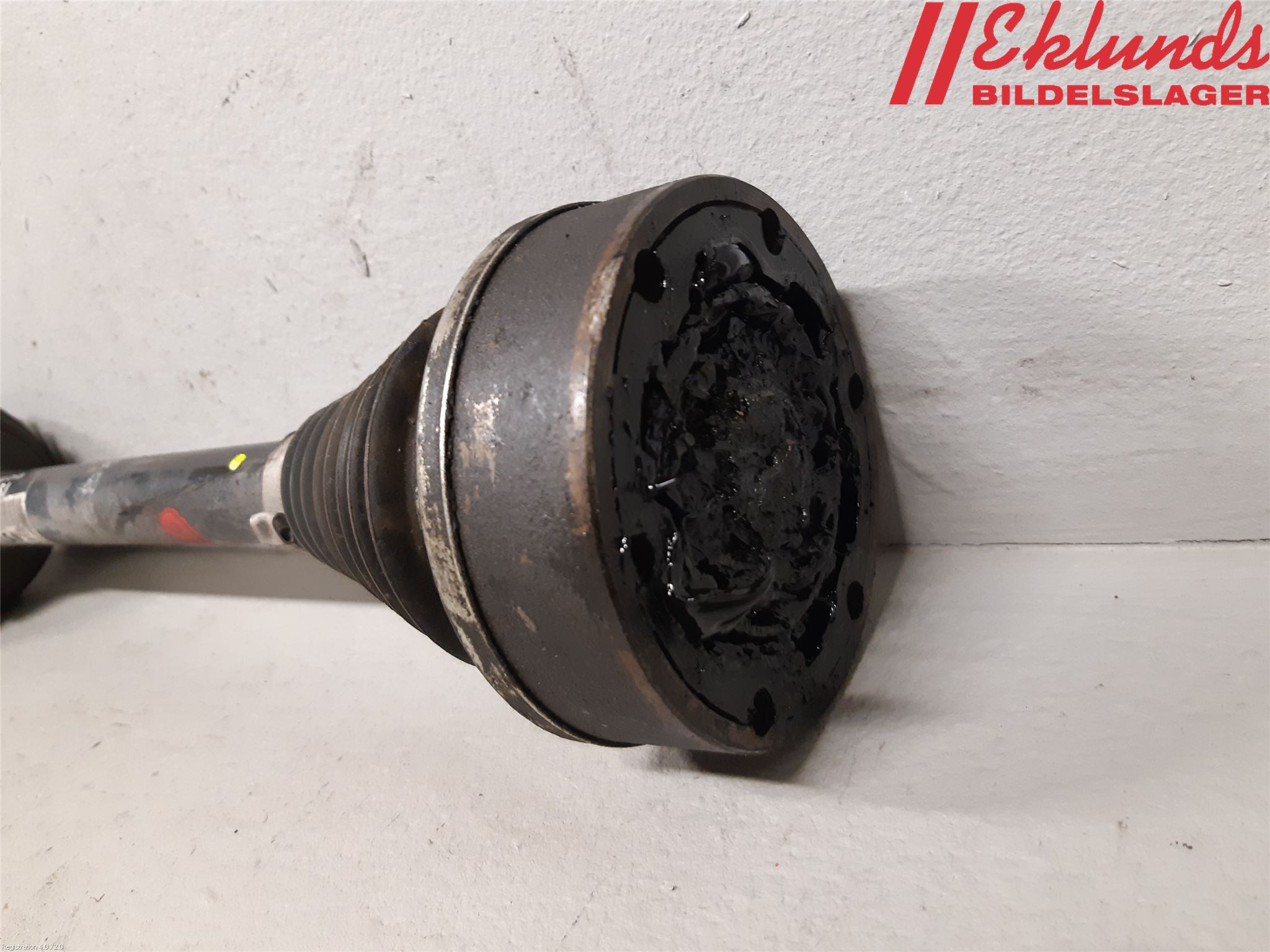 Volkswagen VW GOLF SPORTSVAN 15-20 Drivaxel Fram Vänster