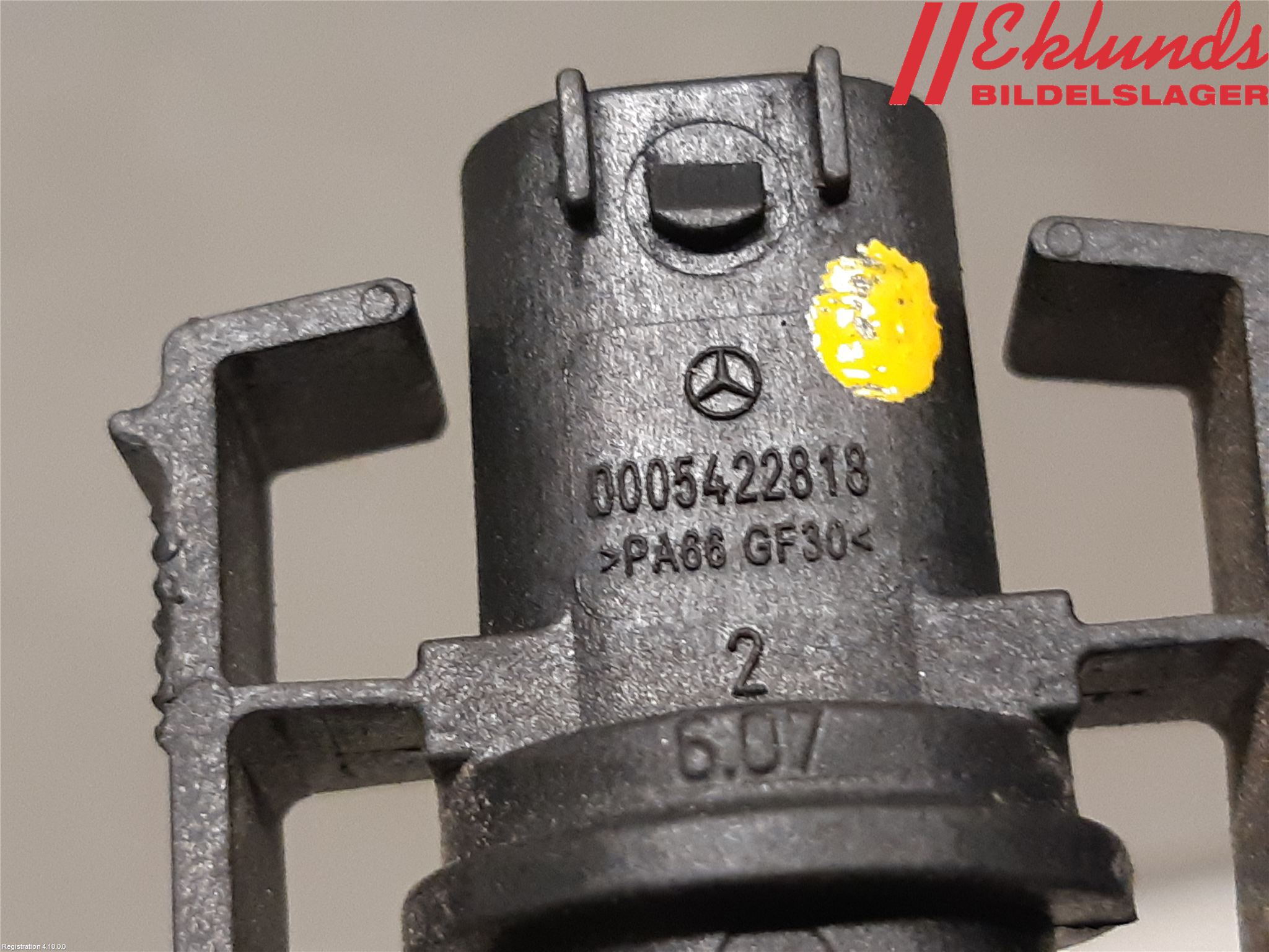 Mercedes-Benz MB C-KLASS (W204) 07-15 Givare Insugsluft Temperatur