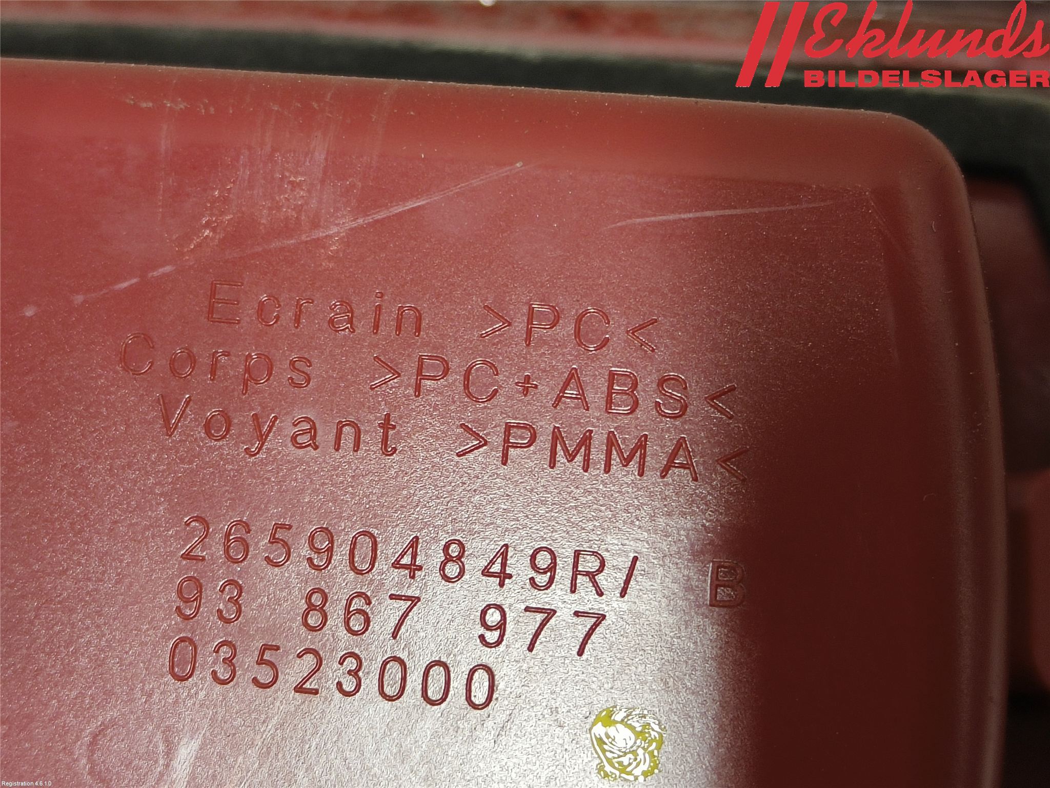 Renault TRAFIC/E-TECH 15- Bromsljus Bakruta