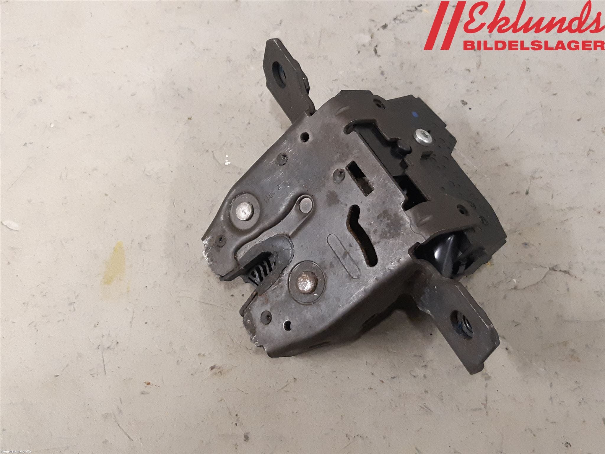 Opel ASTRA J 10-15 Låskista Baklucka