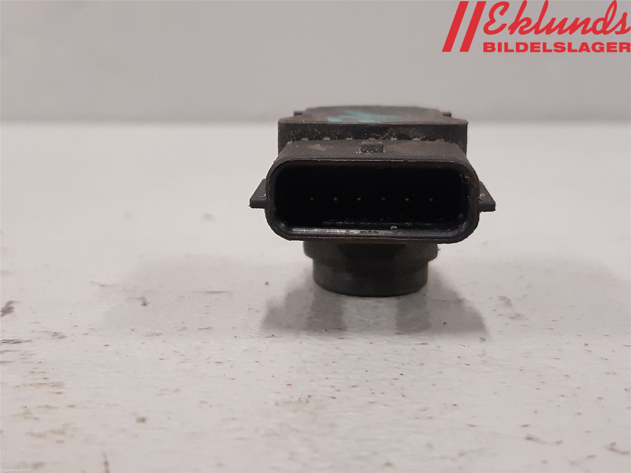 Hyundai i40 08-15 Parkeringshjälp Frontsensor