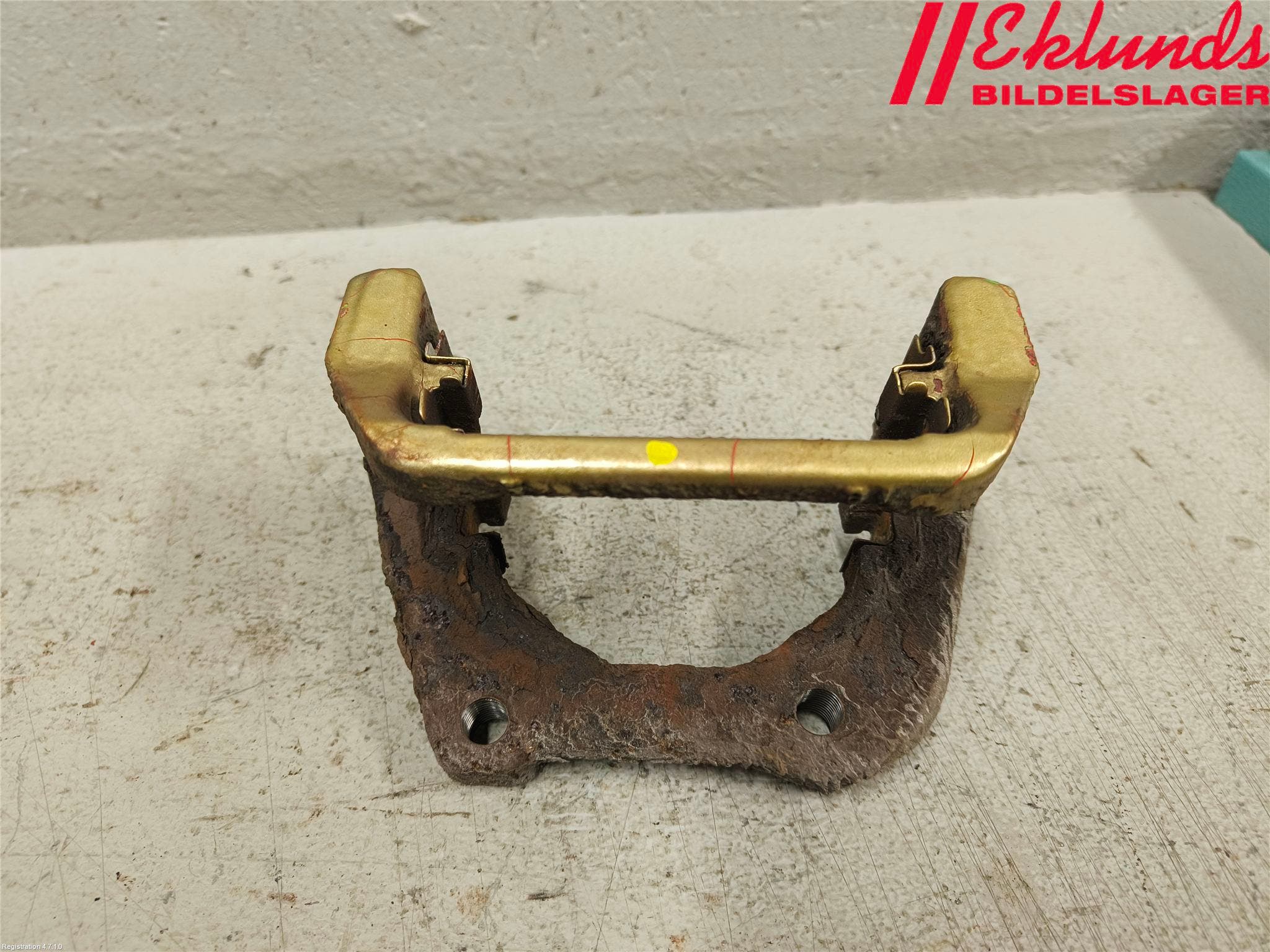 BMW 5 F10/F11/F18 09-17 Bromsokshållare