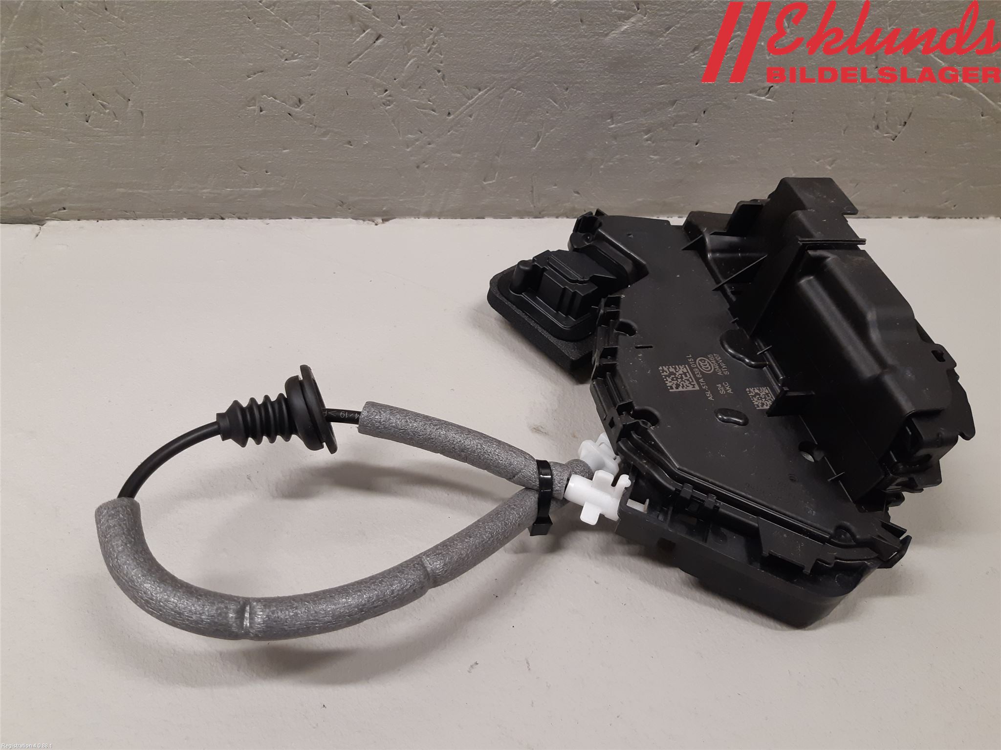 Skoda KAROQ 18- Låskista-Dörrlås