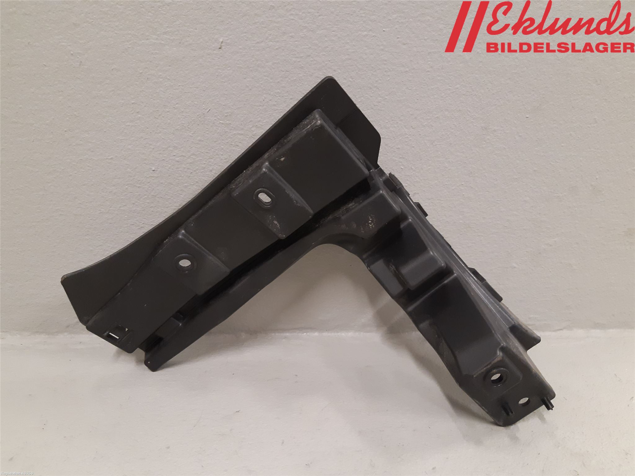 Fiat 500L 13-19 Stötfångarfäste Bak Vä