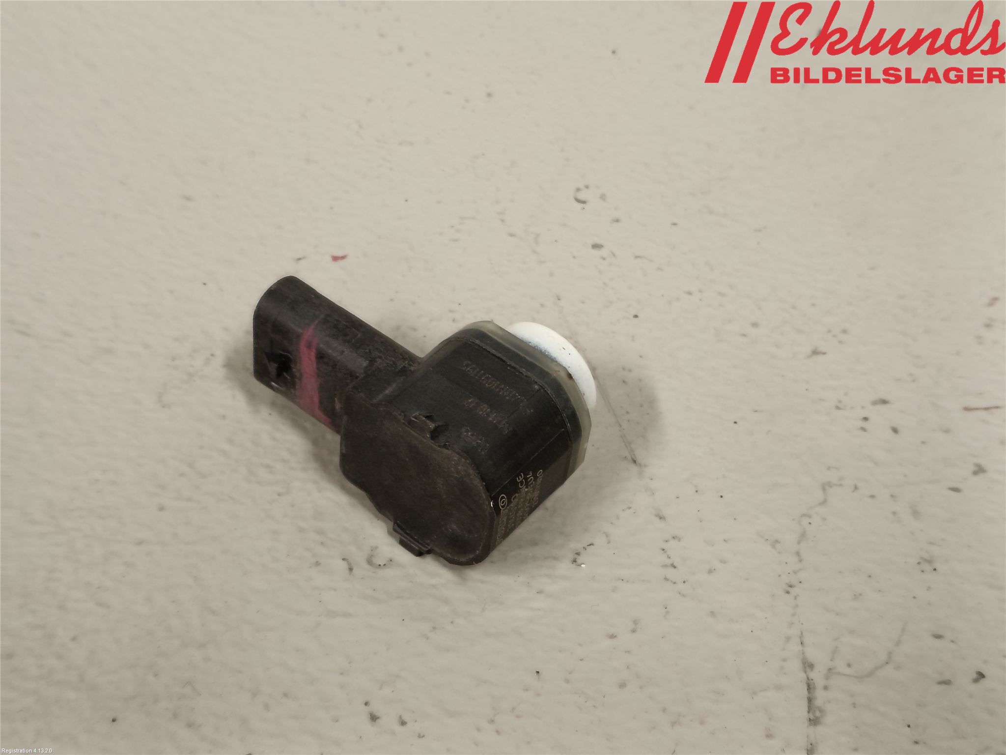 Volvo V40 12-19 Parkeringshjälp Backsensor