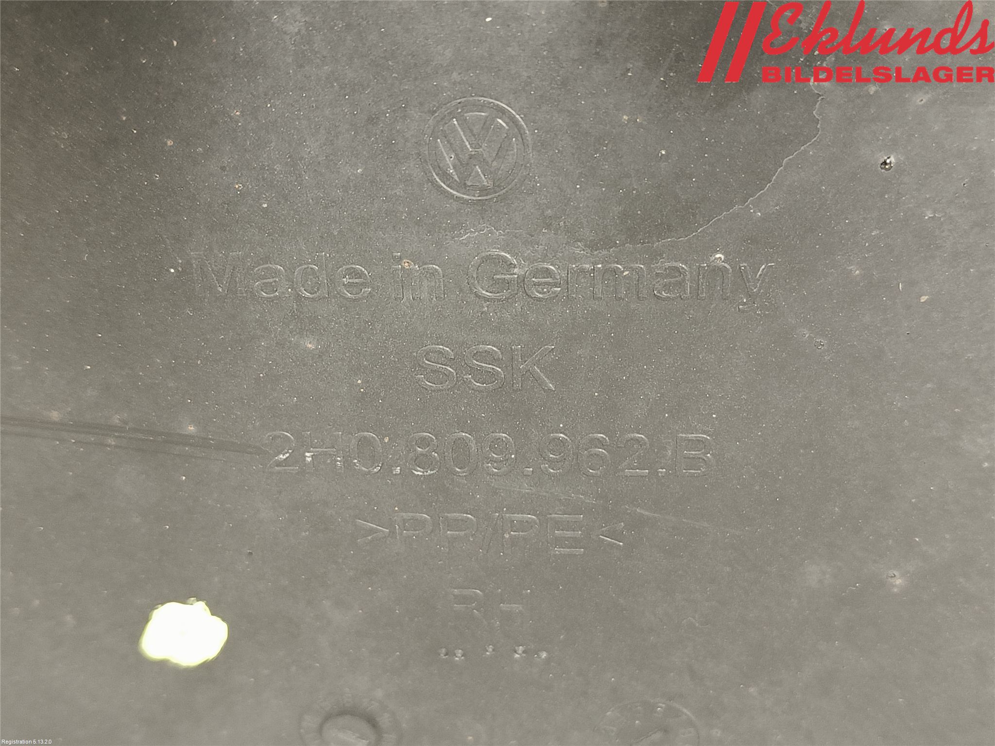 Volkswagen VW AMAROK 2H 10-22 Skärm Inner