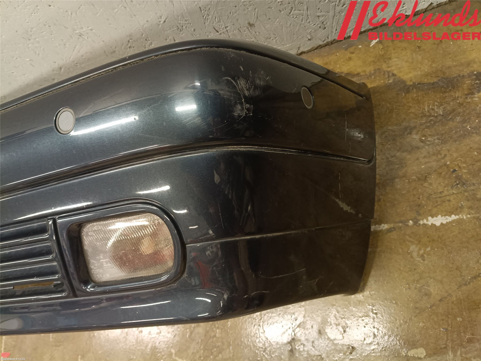 Mercedes-Benz MB E-KLASS (W210) 96-03 Stötfångarbeklädnad Fram