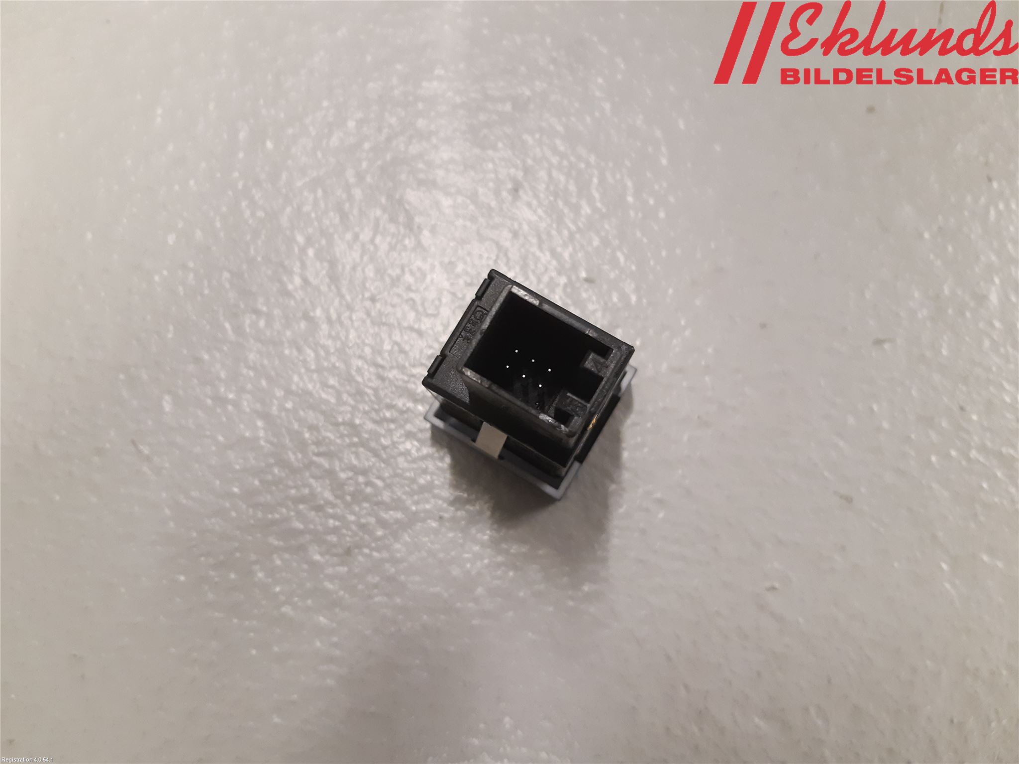 Audi Q3 8U 12-18 Strömställare Antisladd