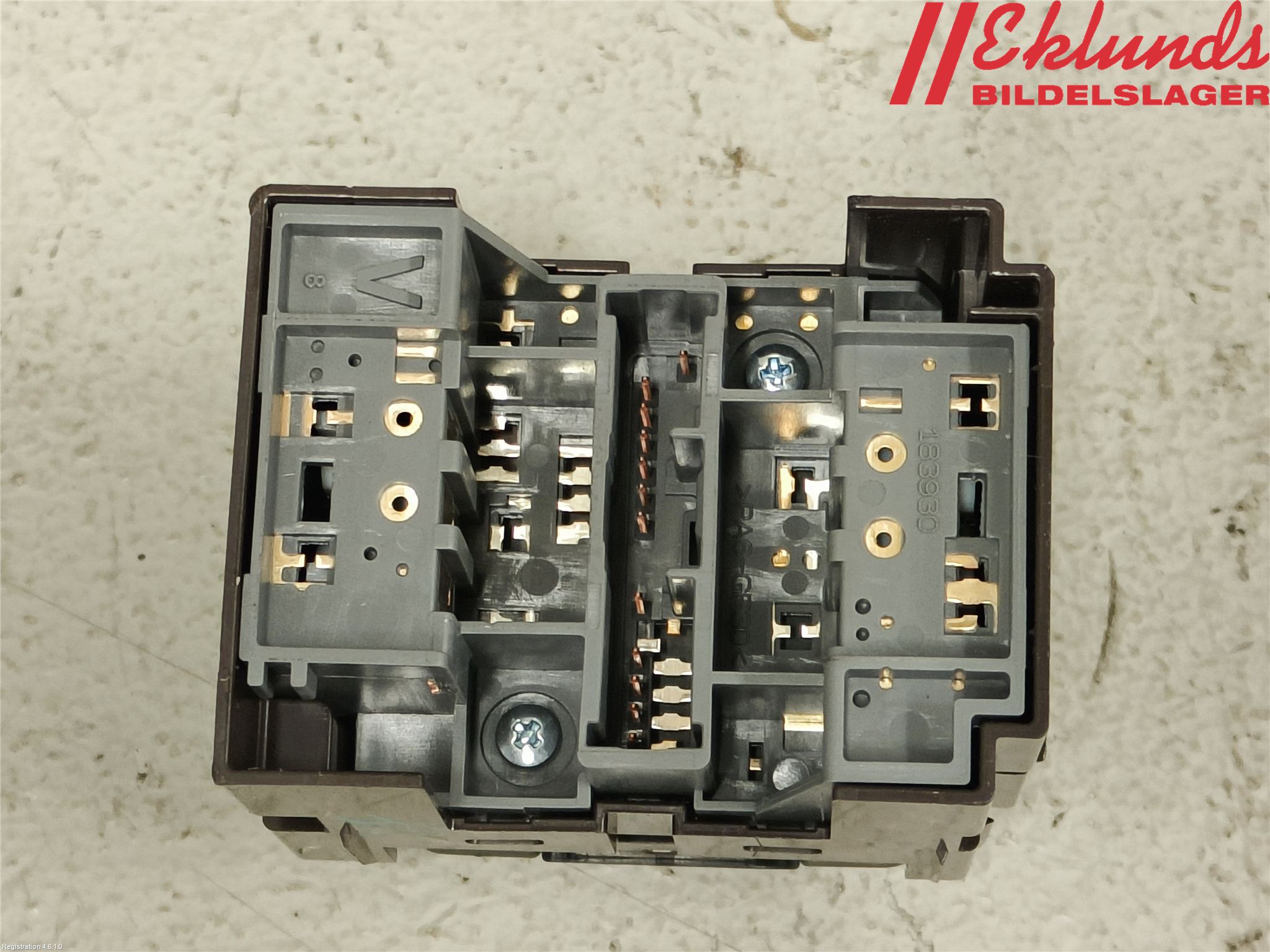 Toyota RAV4 19- Strömställare Spegel