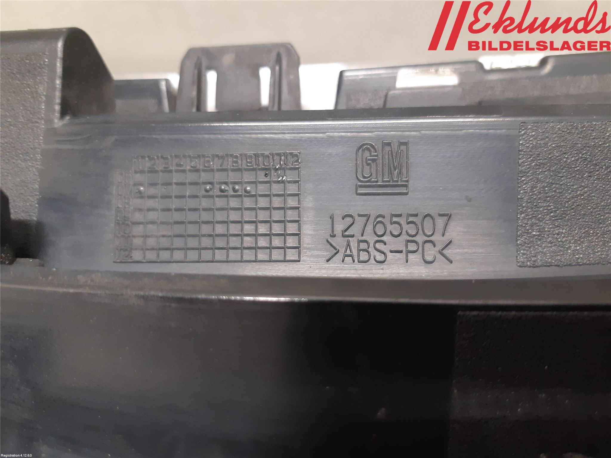 Saab 9-3 VER2/VER3 08-15 Grilldel Mitt