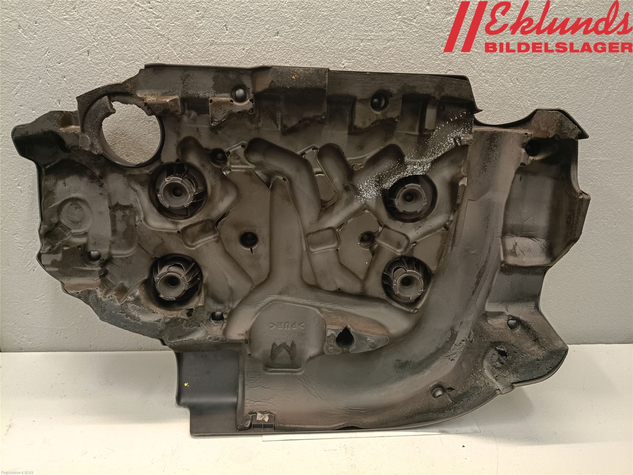 Volvo V70 08-13 Motorkåpa