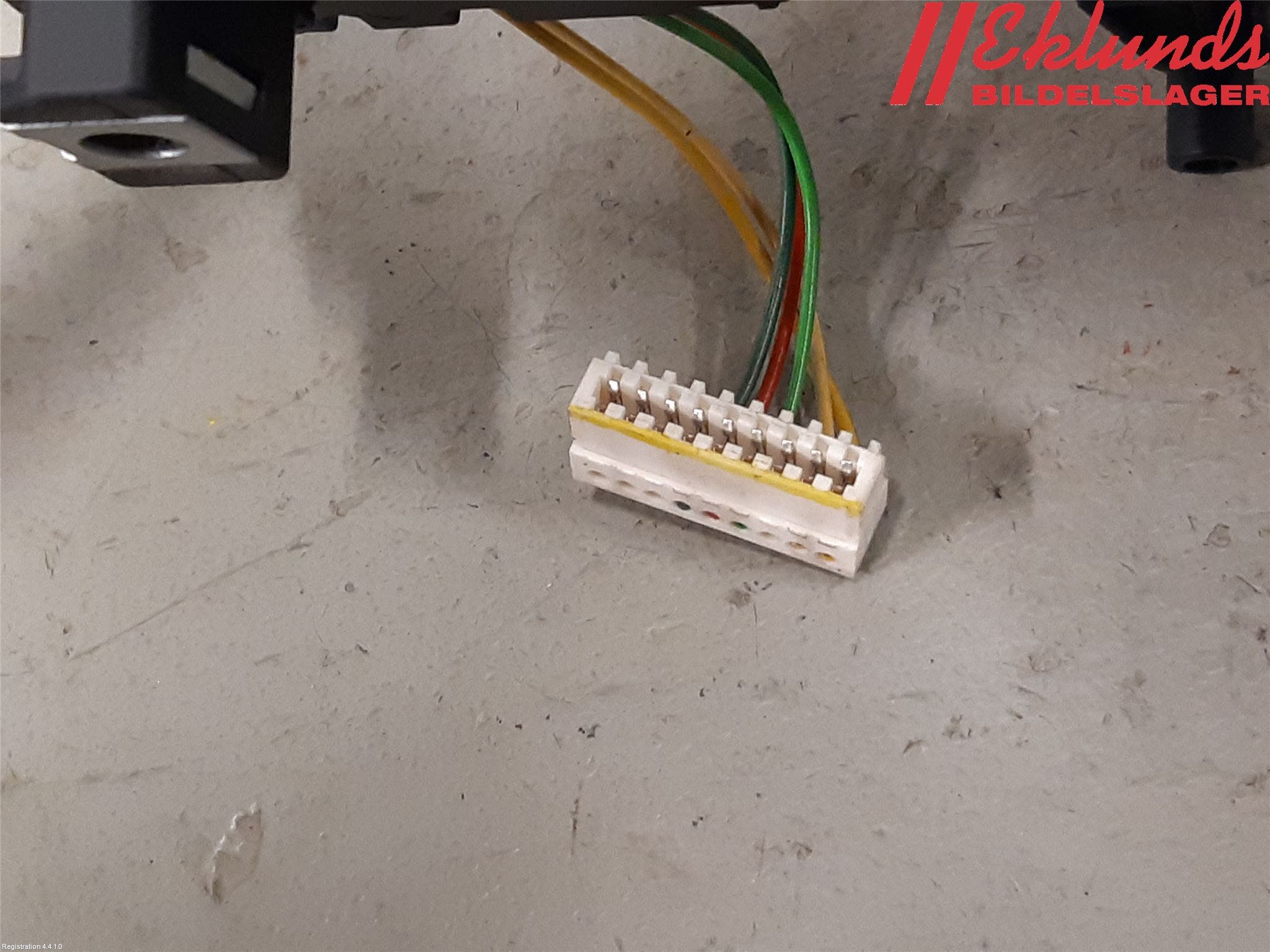 Volkswagen VW GOLF VI 09-13 Spakcentral