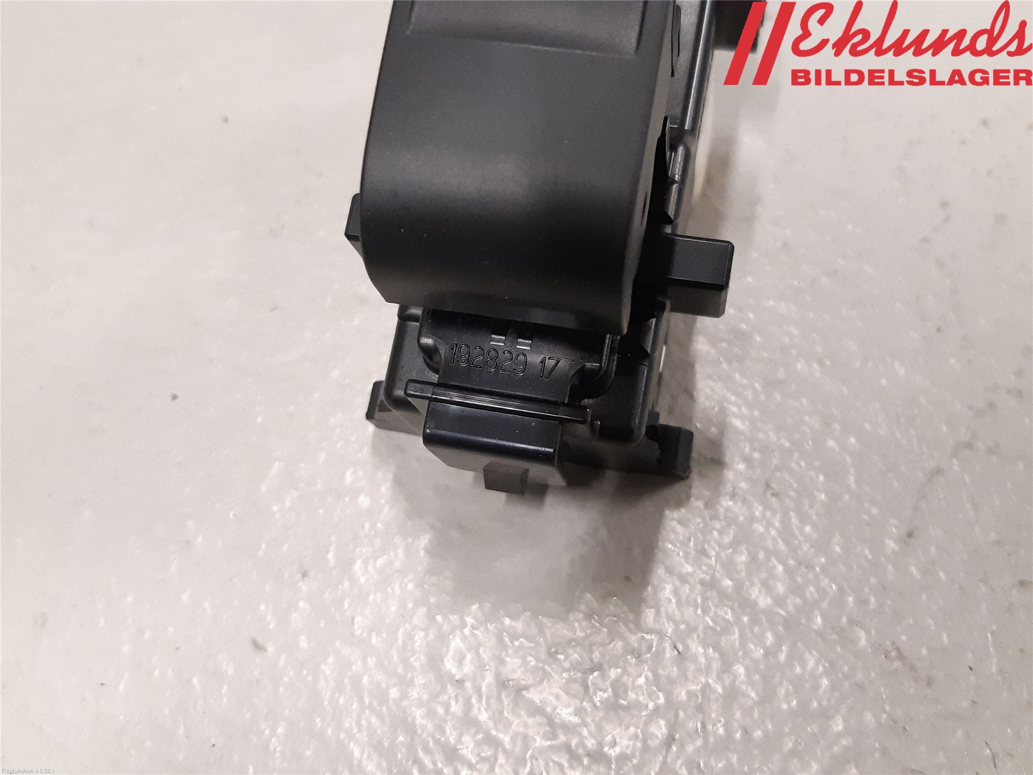 Toyota RAV4 13-18 Strömställare Elhiss