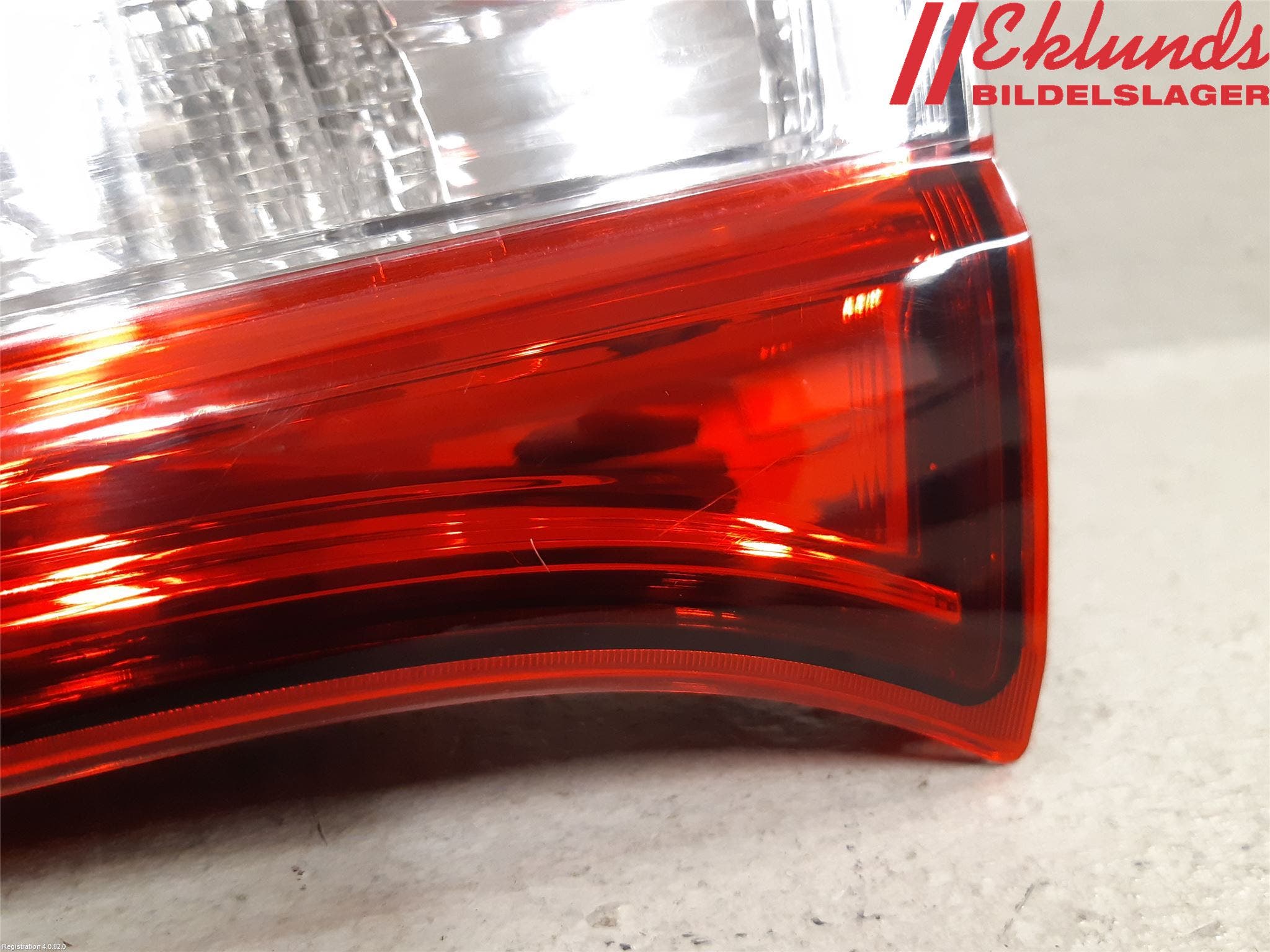 Toyota YARIS XP130 15-20 Bakljus Lucka Hö