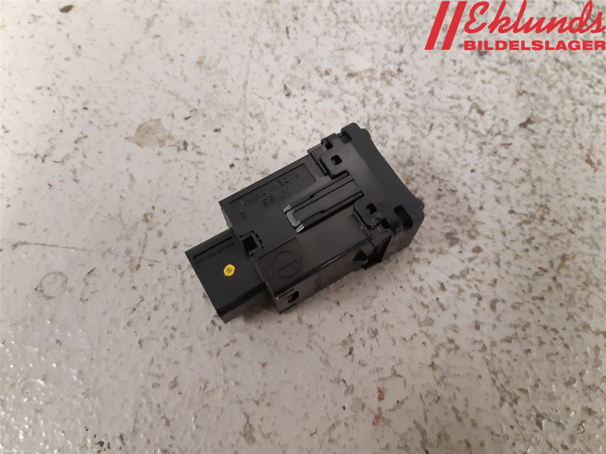 Nissan LEAF 11-17 Strömställare Övrigt