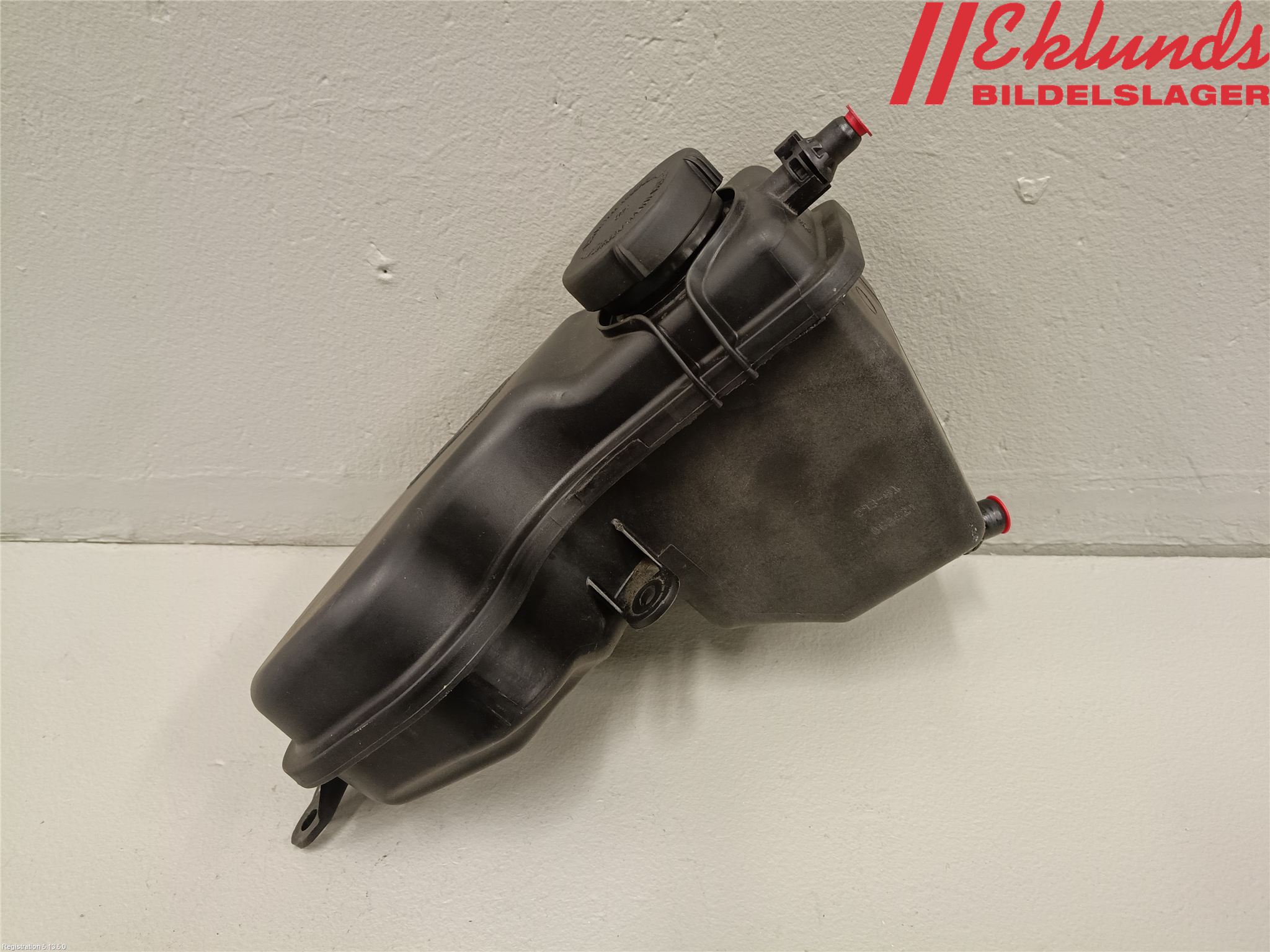 BMW 5 E60/61 Sed/Tou 02-10 Expansionstank