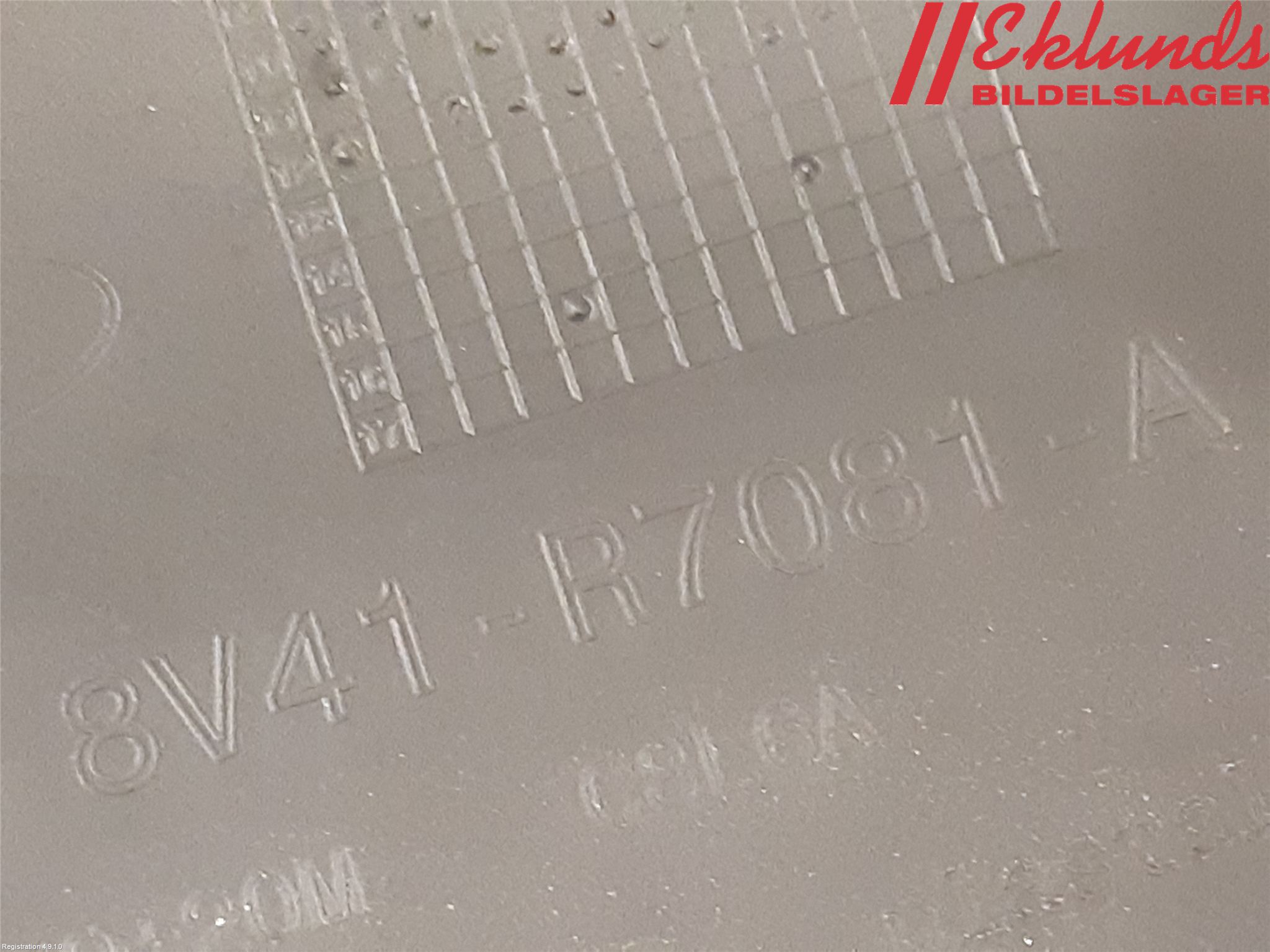 Ford KUGA 08-12 Grill Komp