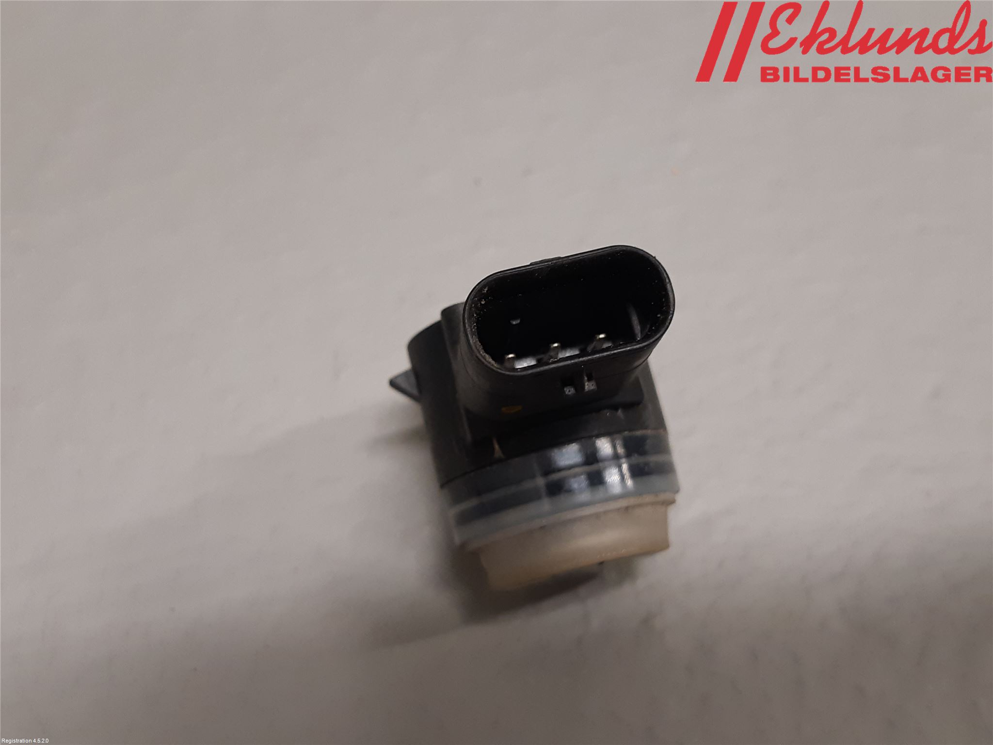 Mercedes-Benz MB E-KLASS (W212) 09-16 Parkeringshjälp Frontsensor