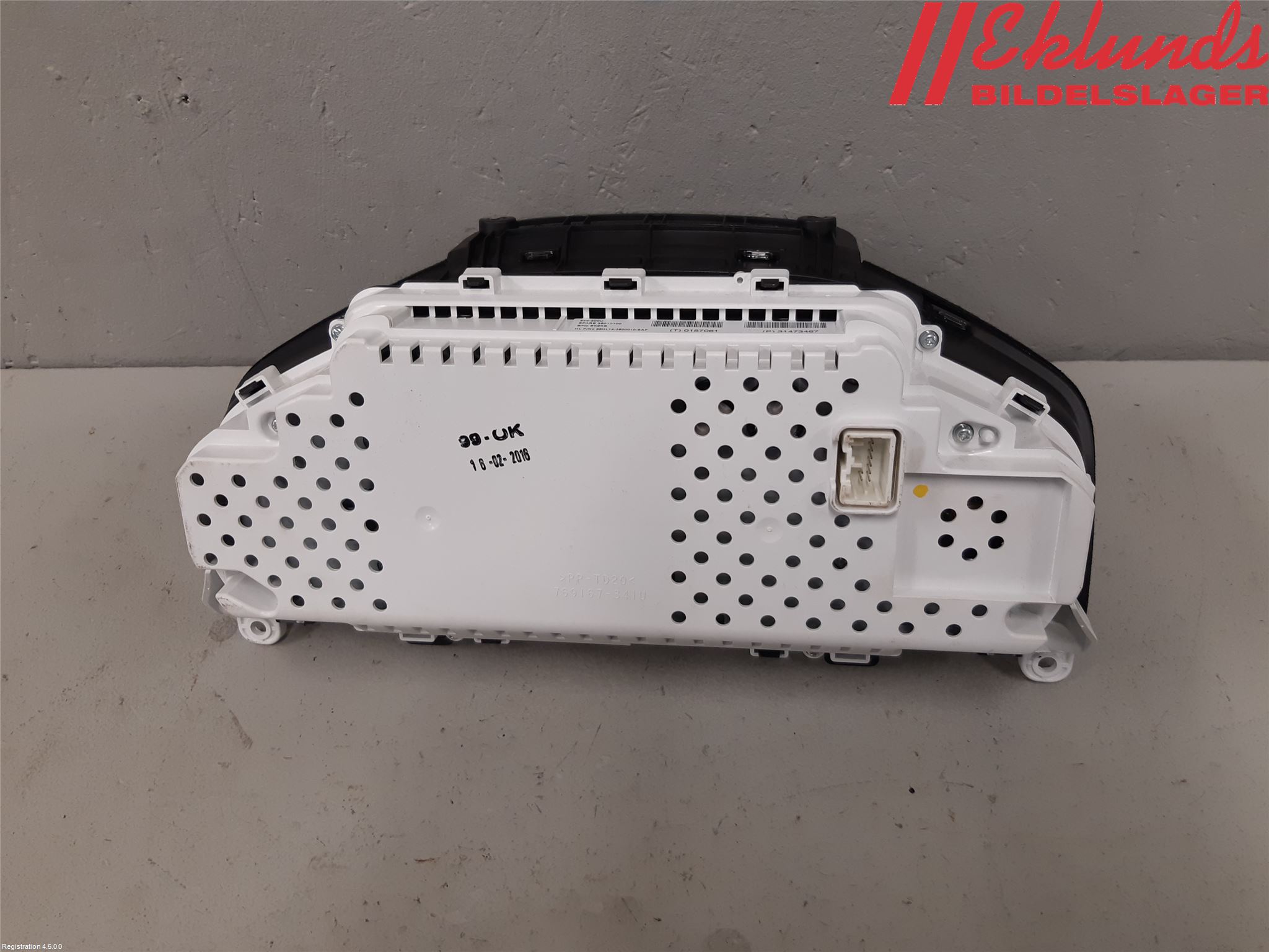 Volvo V60 CROSS COUNTRY 16-18 Instrument Komb