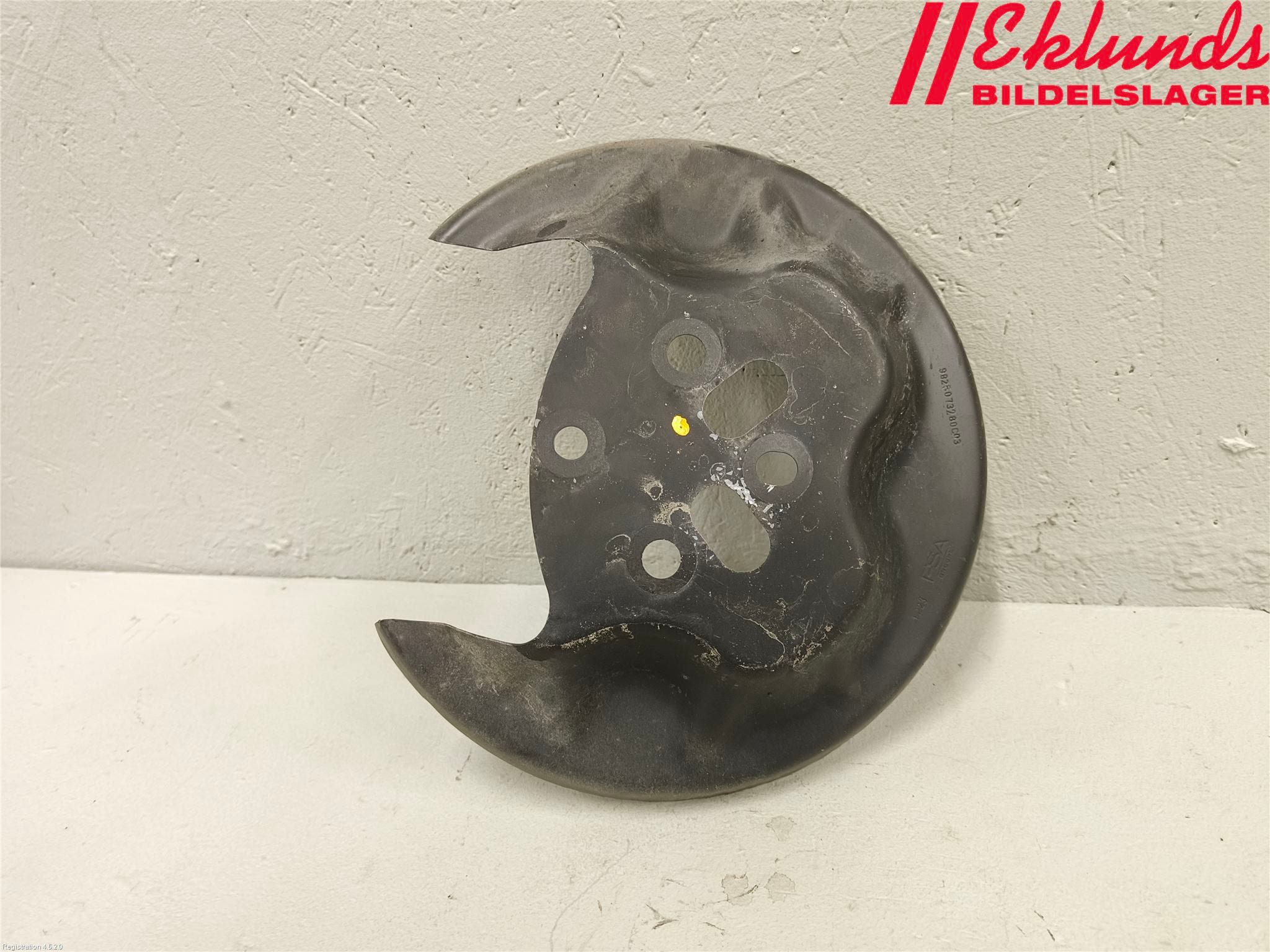 Peugeot 2008/E-2008 20- Bromssköld Bak