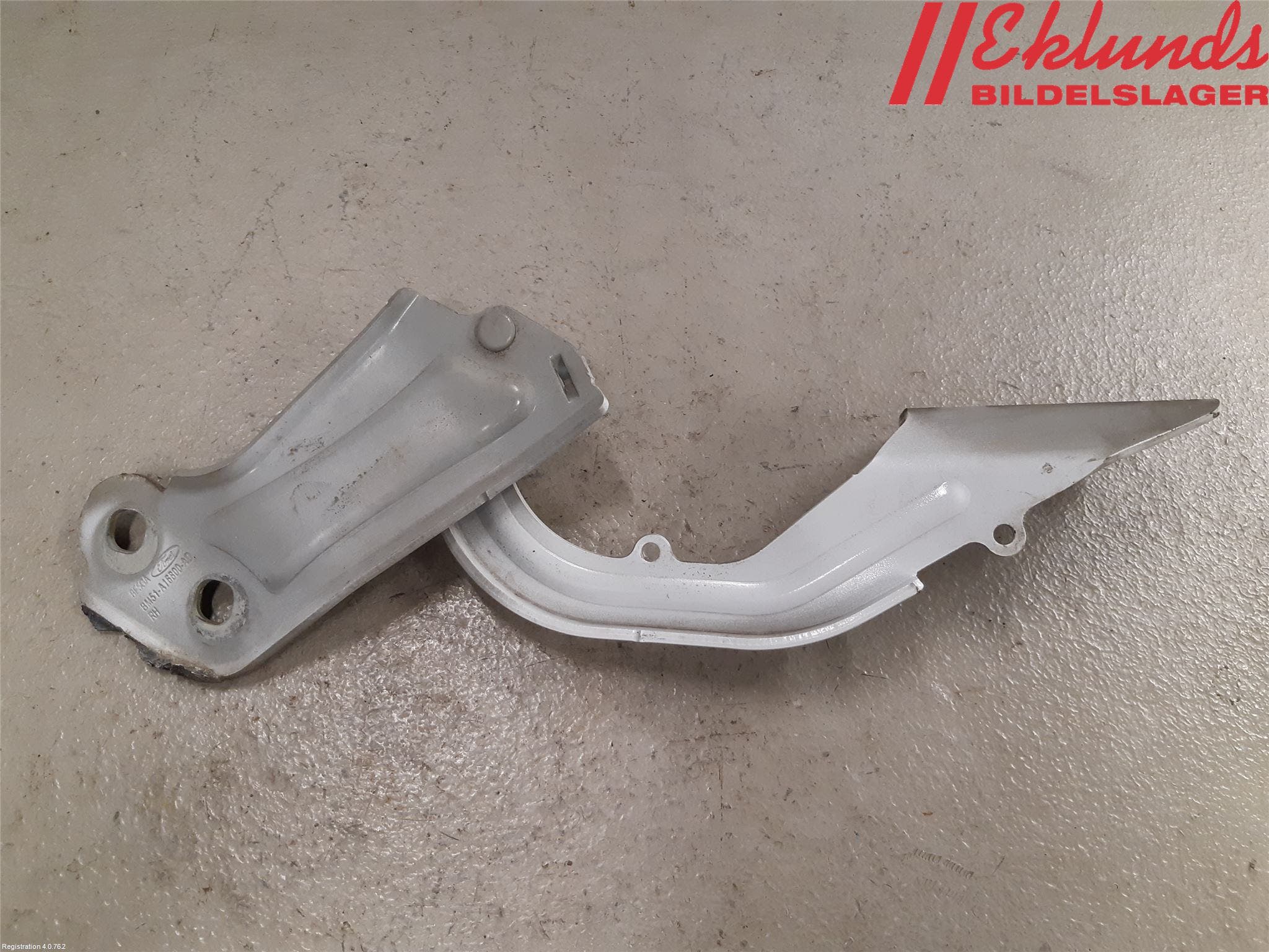 Ford FOCUS 11-14 Huvgångjärn