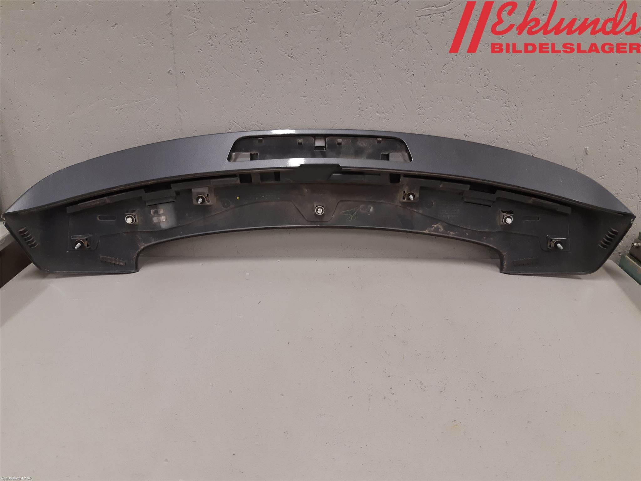 Toyota AVENSIS 09-15 Spoiler Baklucka