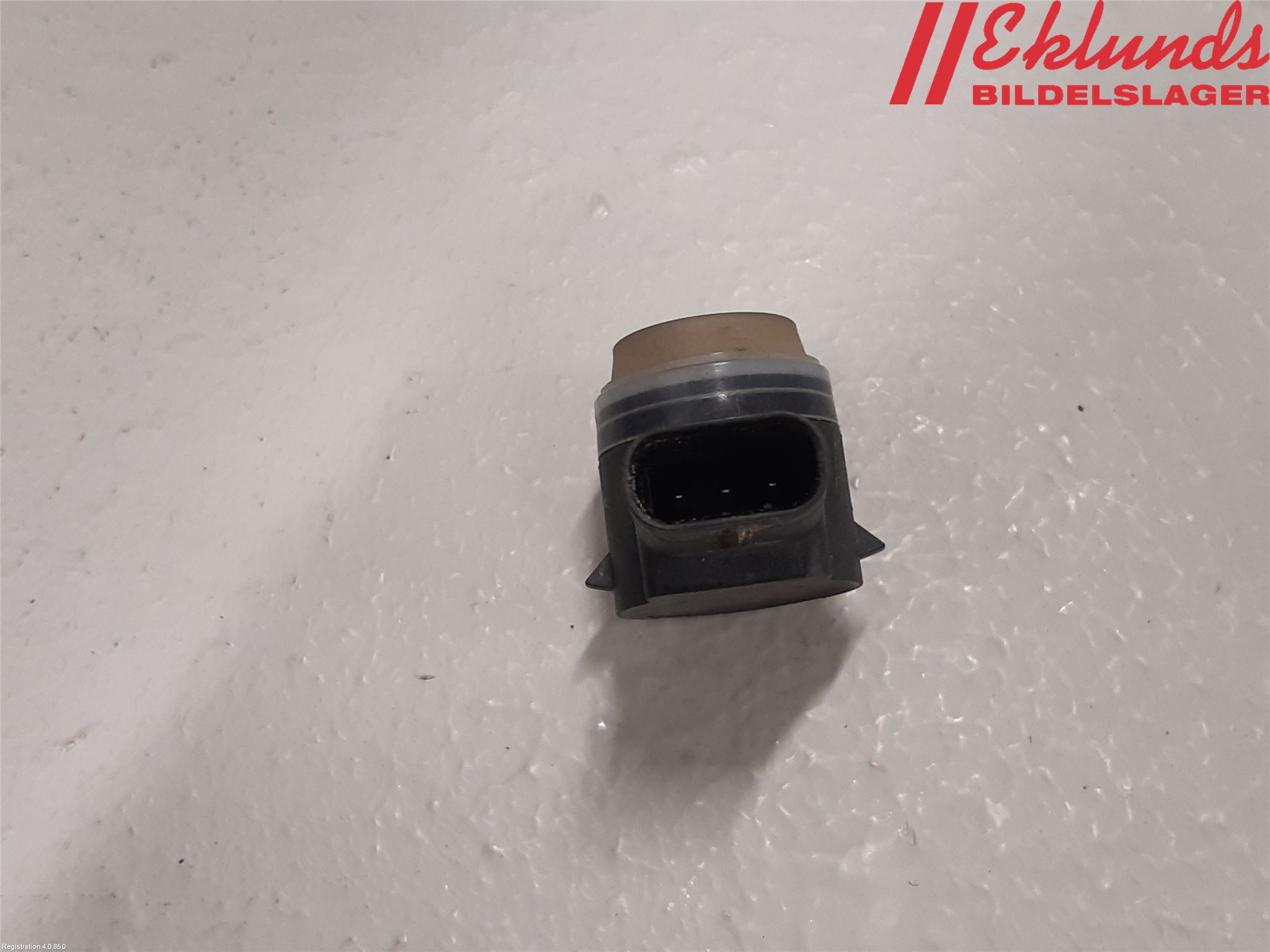 Mercedes-Benz MB E-KLASS (W212) 09-16 Parkeringshjälp Frontsensor