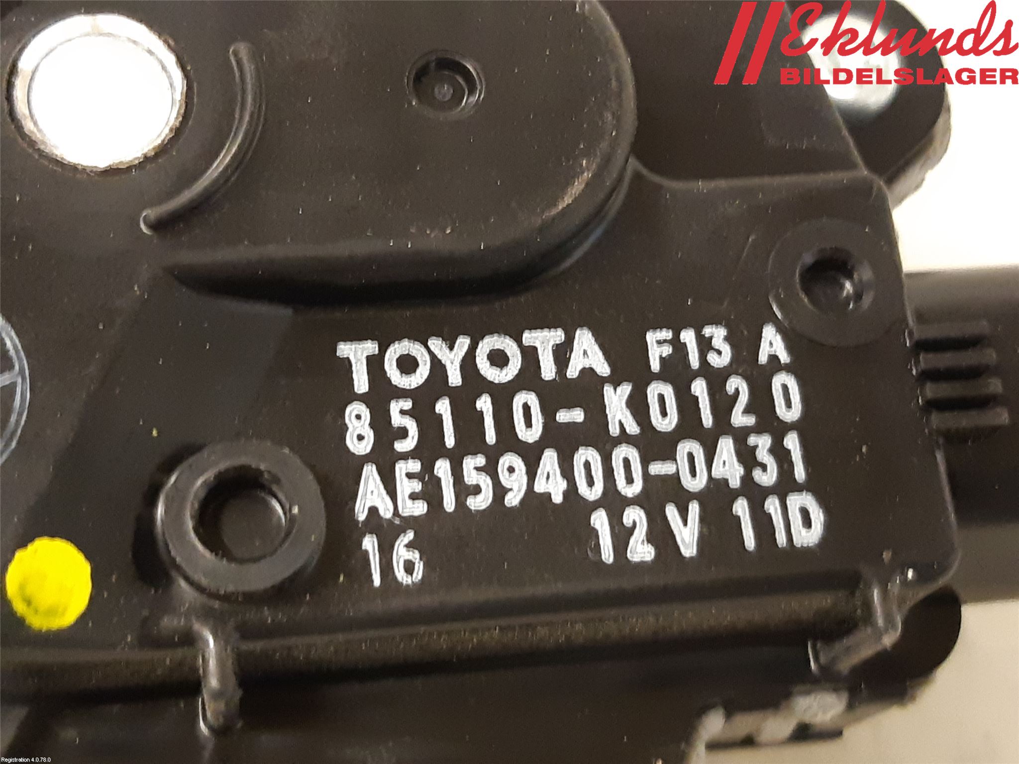 Toyota YARIS XP21 20- Torkarmotor Vindruta