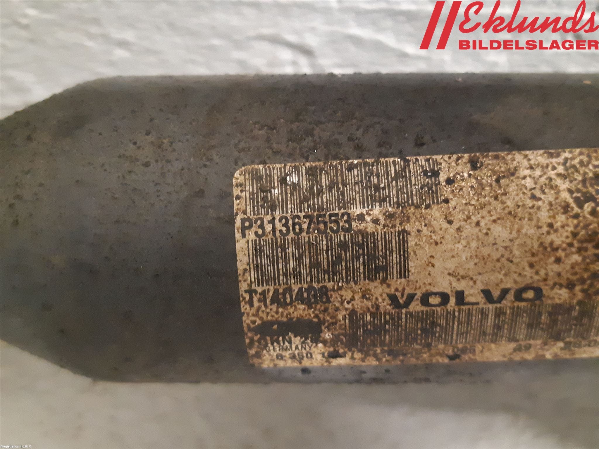 Volvo XC70 14-16 Drivaxel Fram Höger